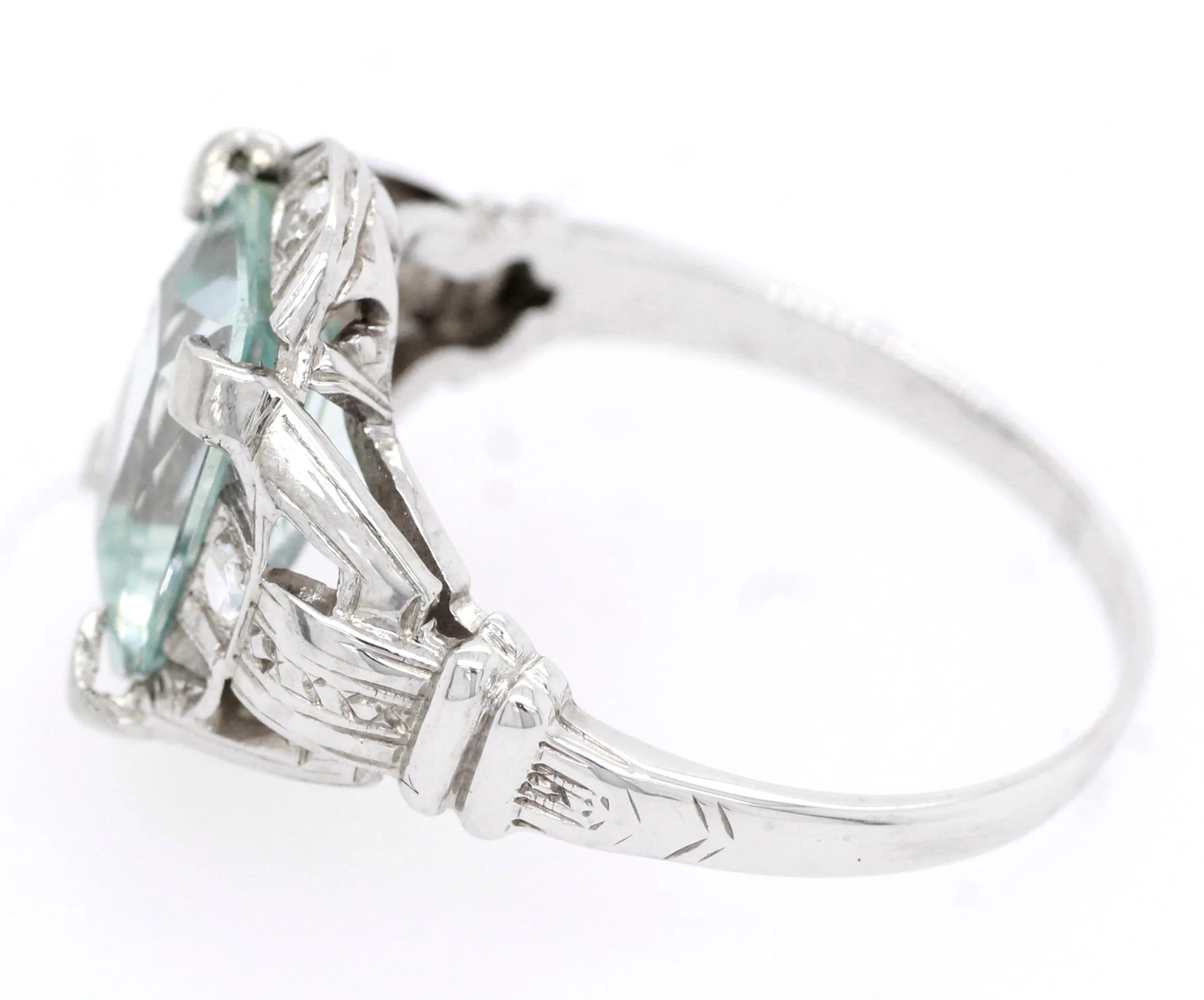 Antique Art Deco 3.00ct Aquamarine & Diamond Engagement Ring in 14k White Gold - Image 2