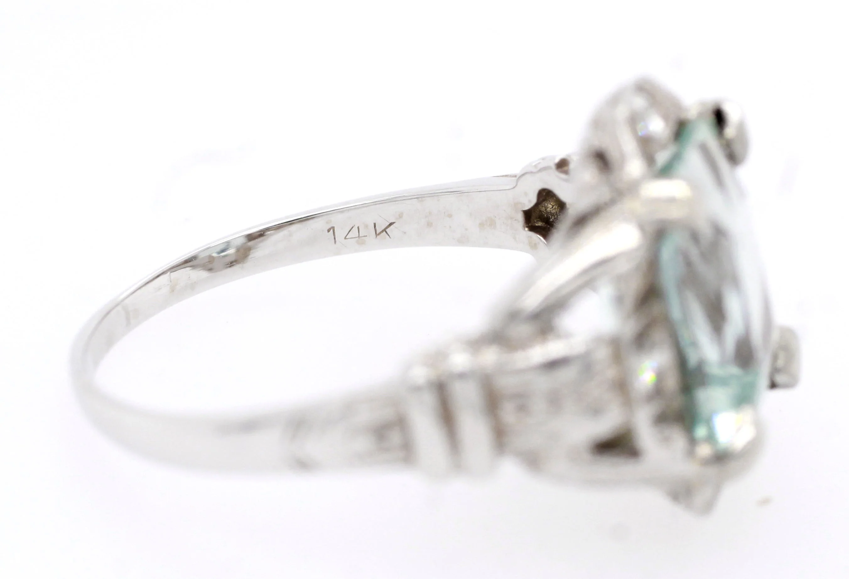 Antique Art Deco 3.00ct Aquamarine & Diamond Engagement Ring in 14k White Gold - Image 4