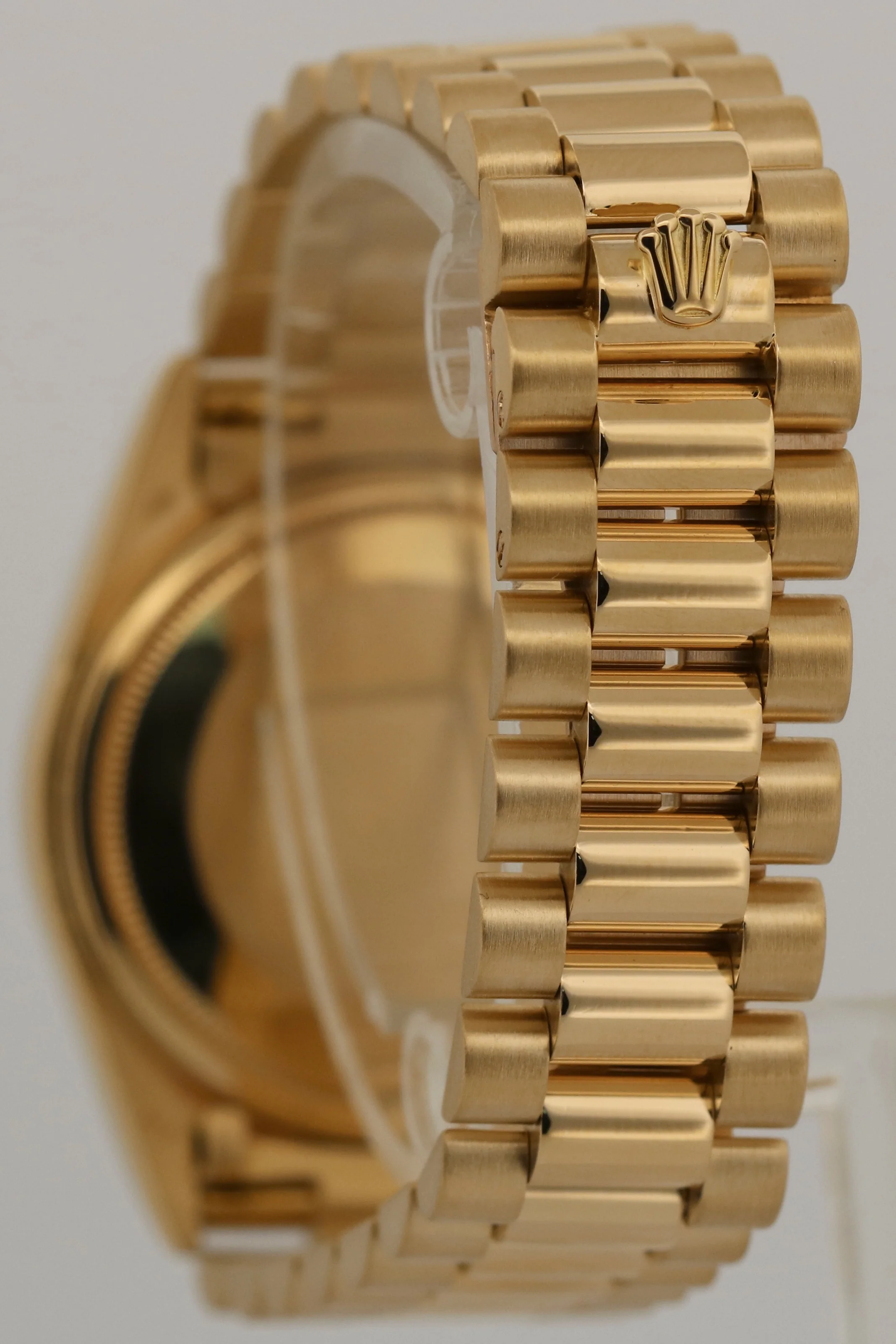 1984 Rolex Day-Date President BLACK 36mm 18K Yellow Gold Fluted 18038 Watch - Image 5