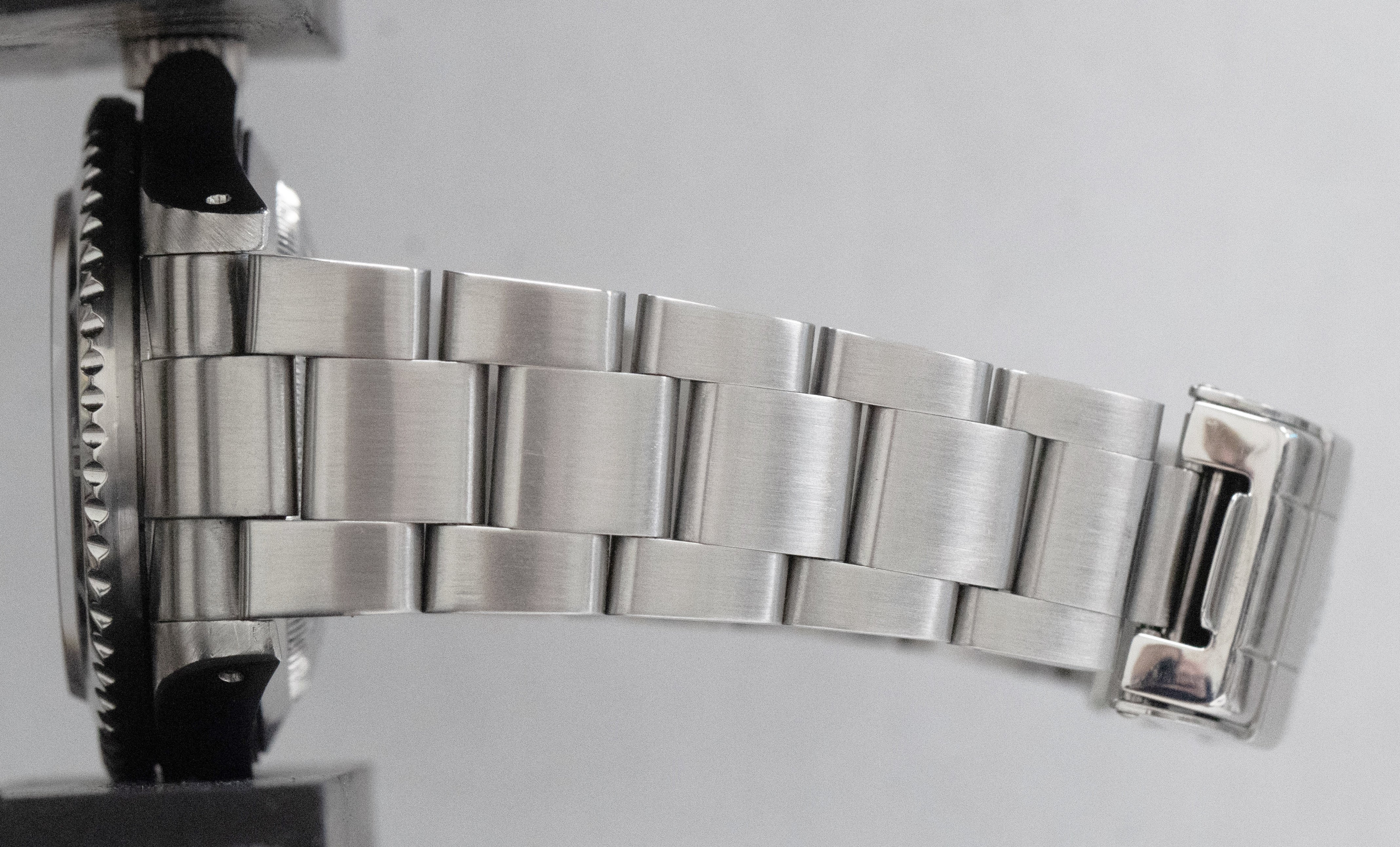 1994 Rolex Sea-Dweller 16600 40mm Black Oyster Stainless Steel Date Dive Watch - Image 9