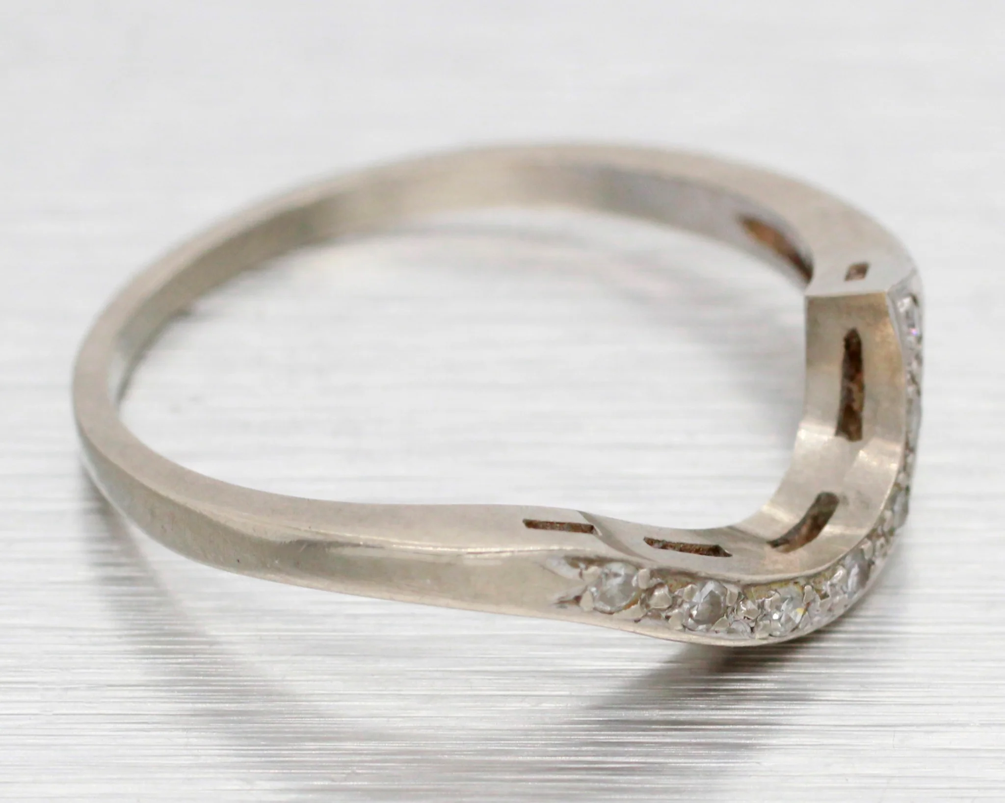Antique Art Deco 0.07ctw Diamond Curved Band Ring - 14k White Gold - Size 6.5 - Image 4