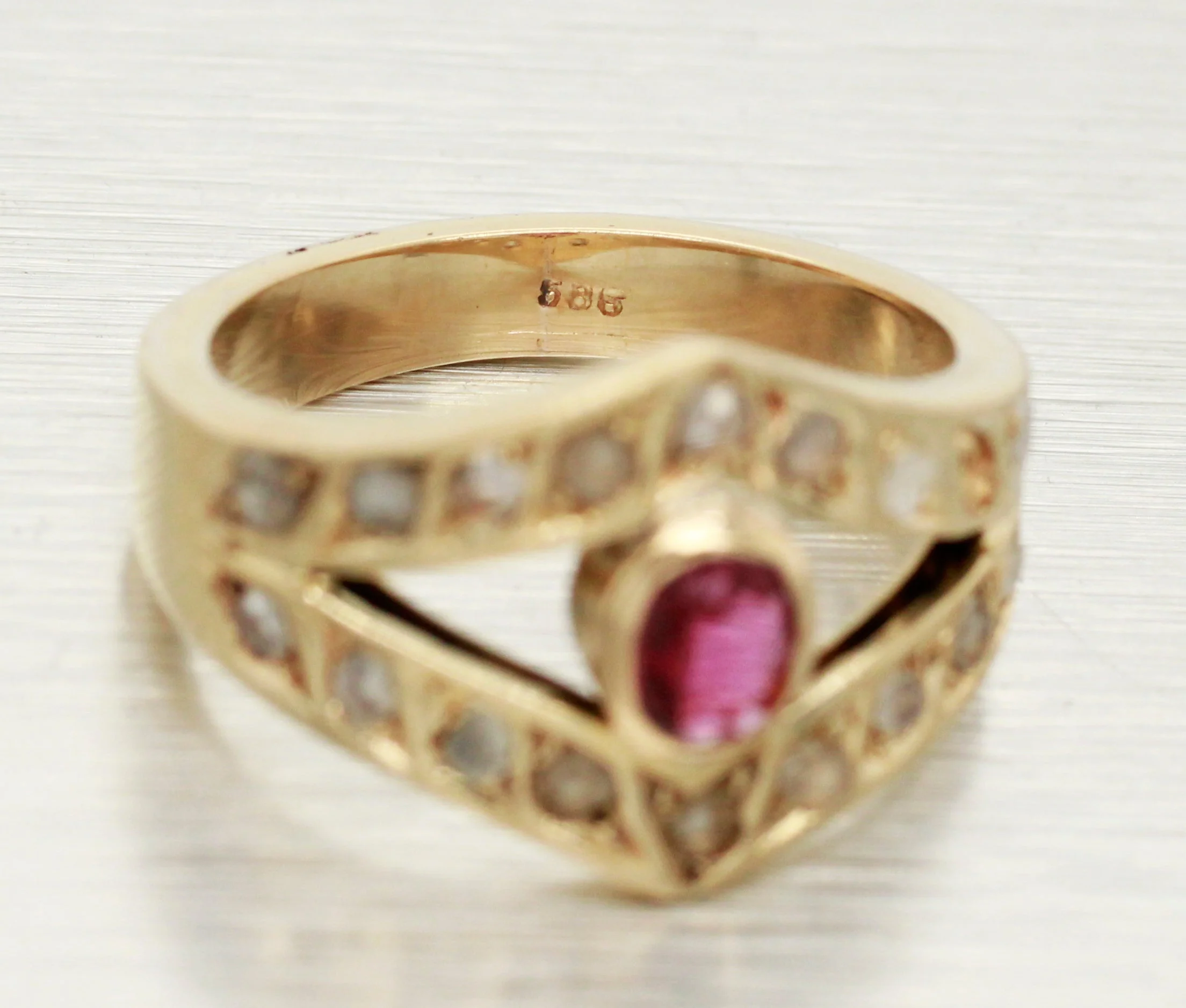 Antique Art Deco Ruby & Rose Cut Diamond Ring - 14k Yellow Gold Split Shank Band - Image 2