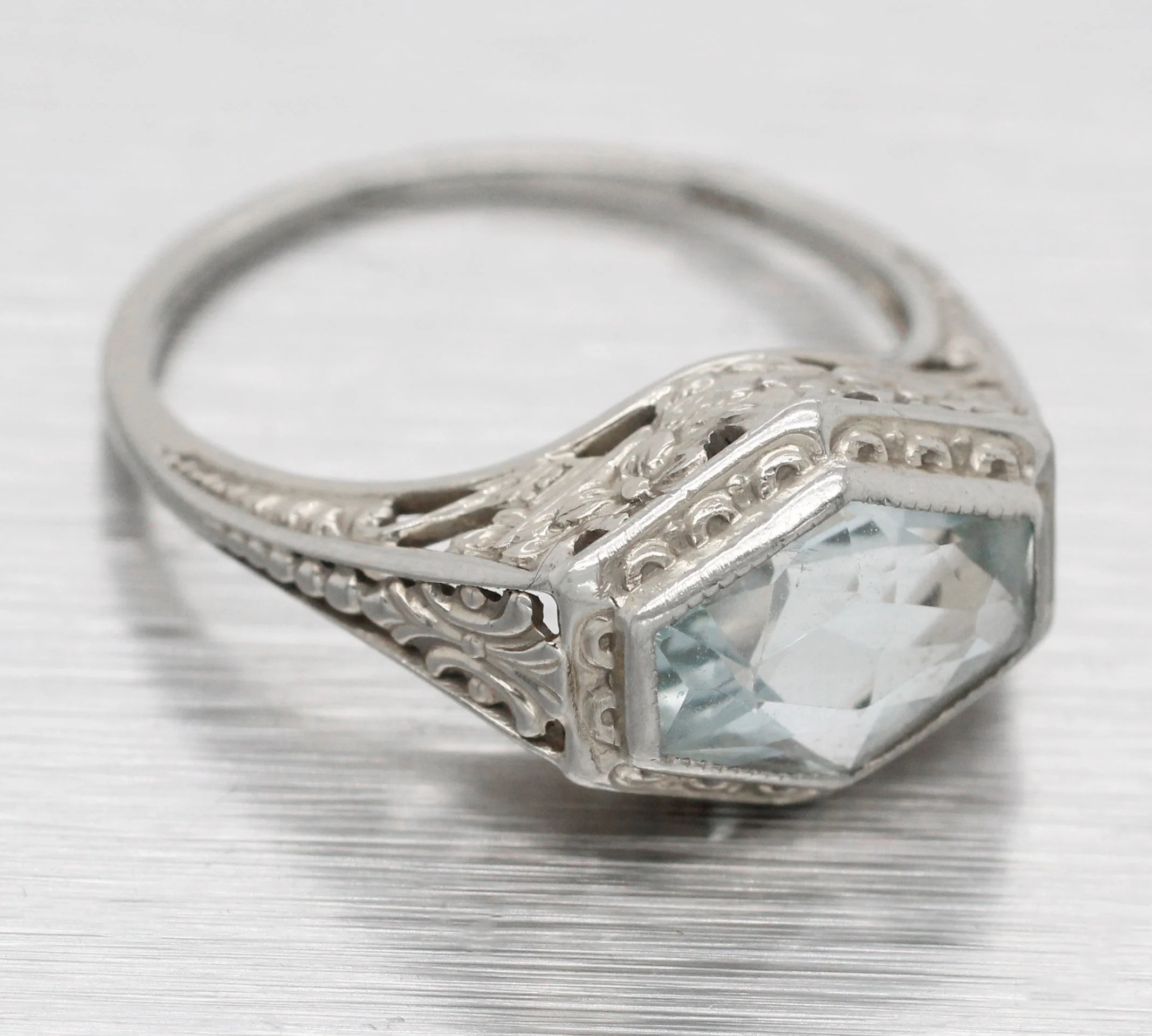 Antique Art Deco Aquamarine Hexagon Band Ring - 18k White Gold Floral Motif - Image 4