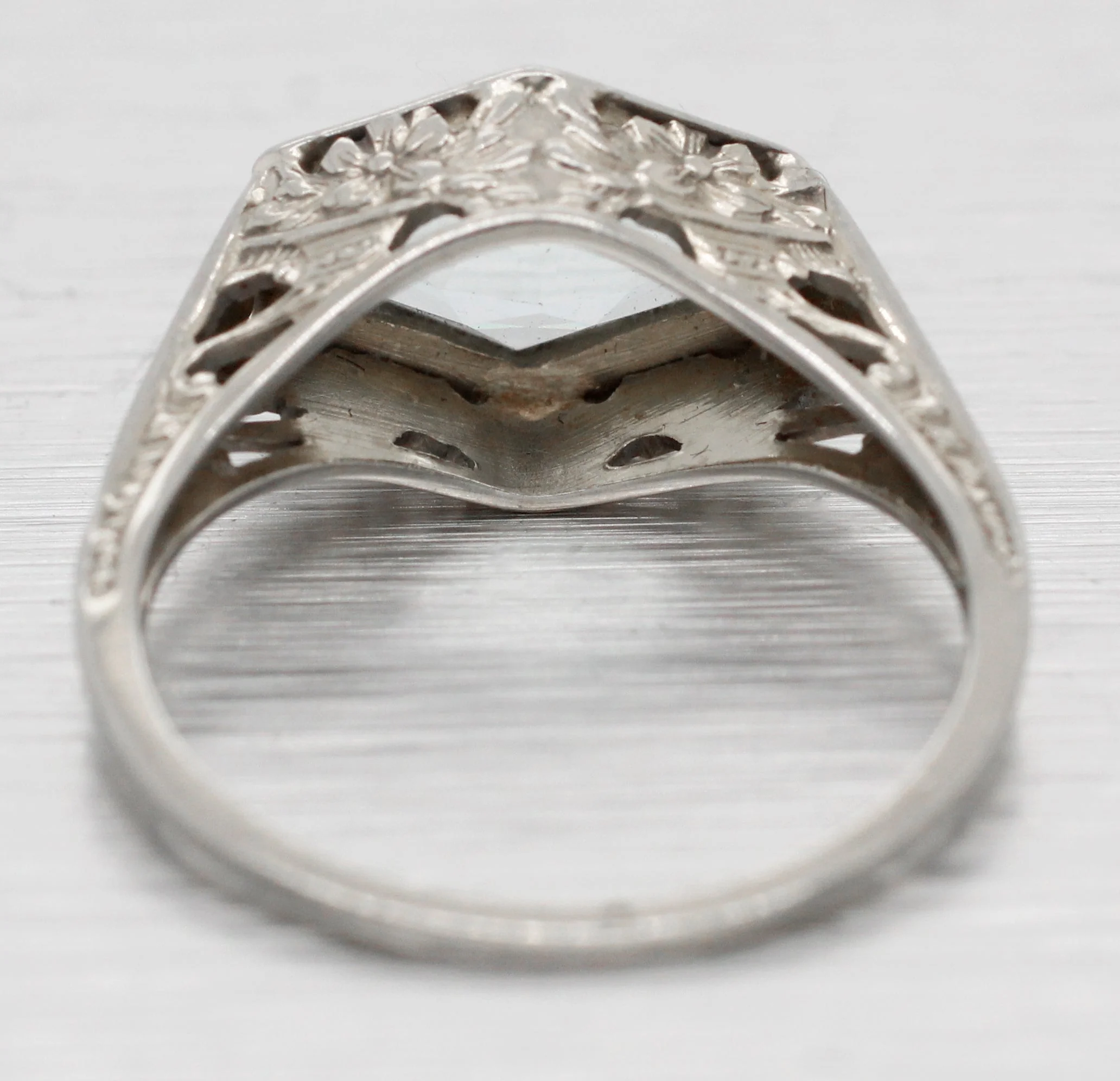 Antique Art Deco Aquamarine Hexagon Band Ring - 18k White Gold Floral Motif - Image 5