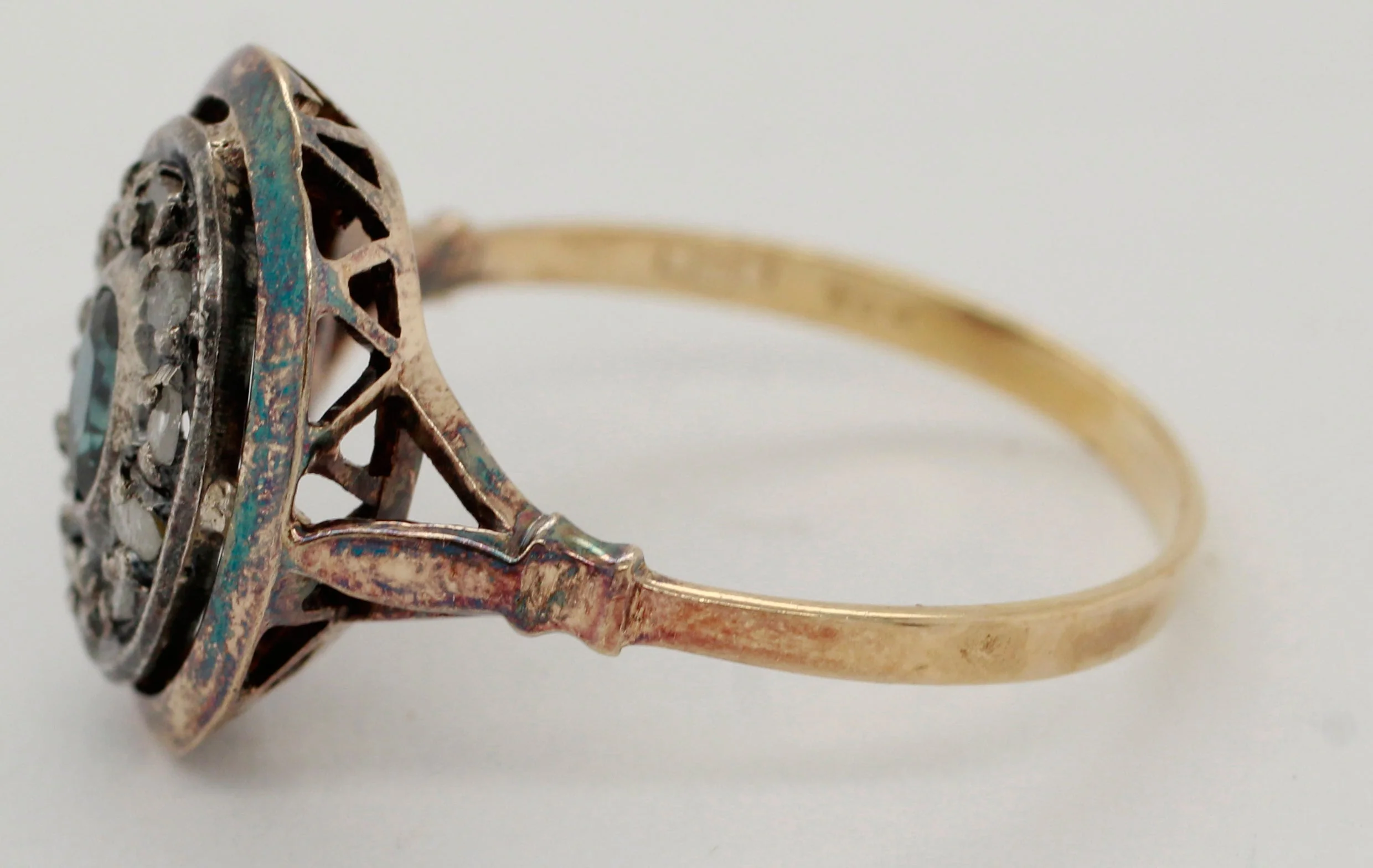 Antique Art Nouveau .05ctw Sapphire Diamond Oval Cocktail Ring - 18k Yellow Gold - Image 2