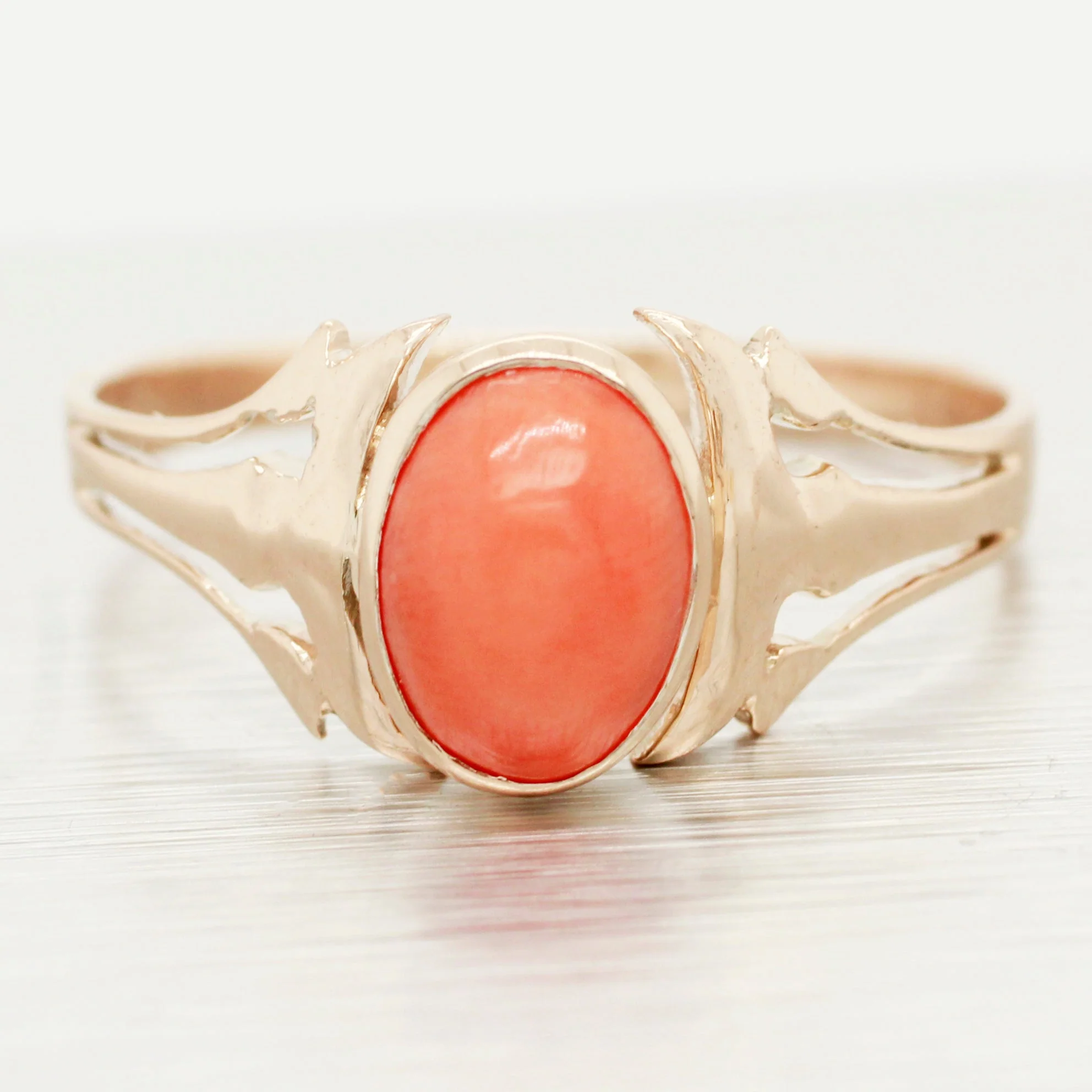 Antique Art Nouveau Angel Skin Coral Solitaire Ring - 14k Yellow Gold Size 8.75