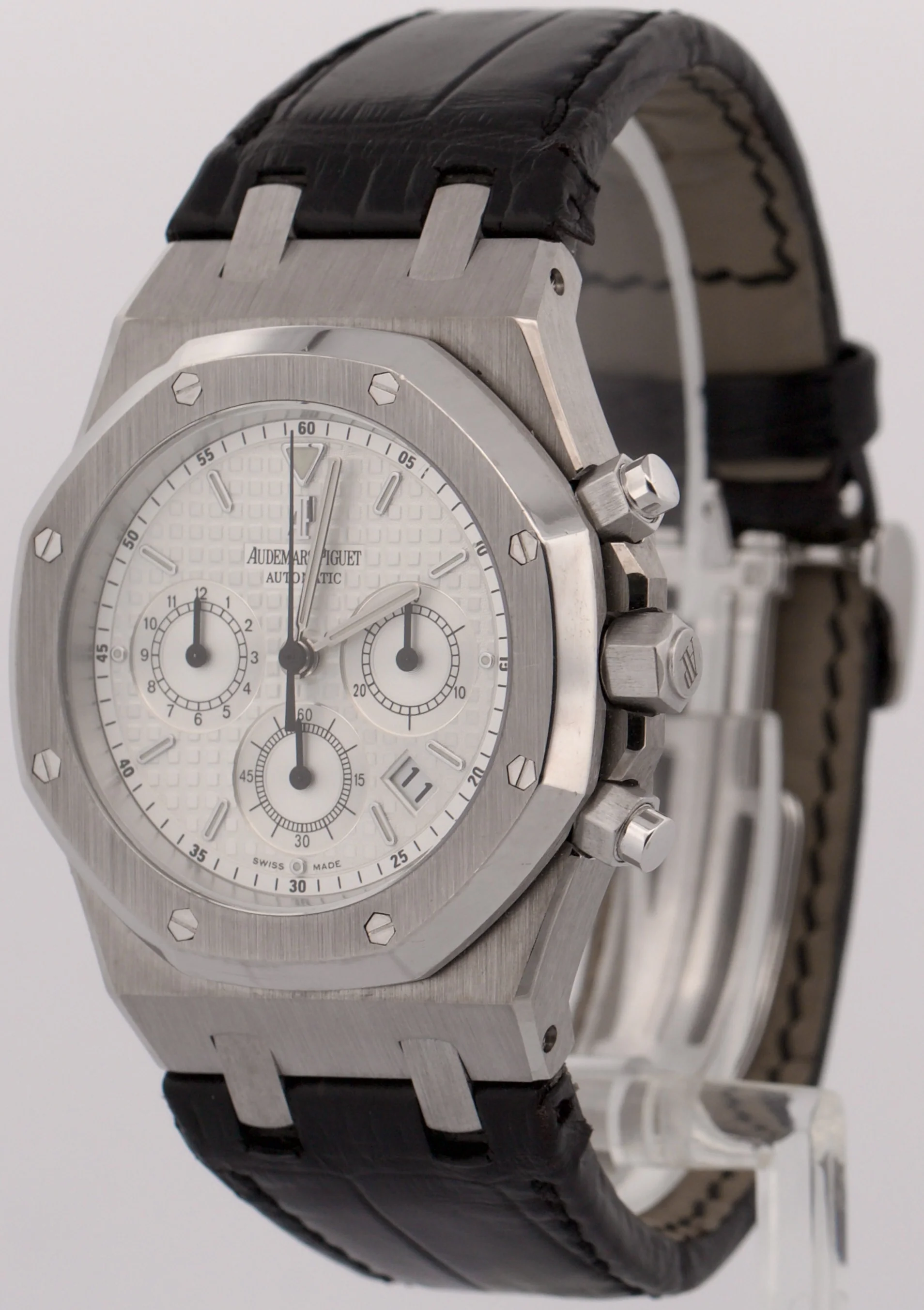Audemars Piguet Royal Oak Chronograph WHITE 18K Gold 39mm 26022BC.OO.D002CR.01 - Image 3