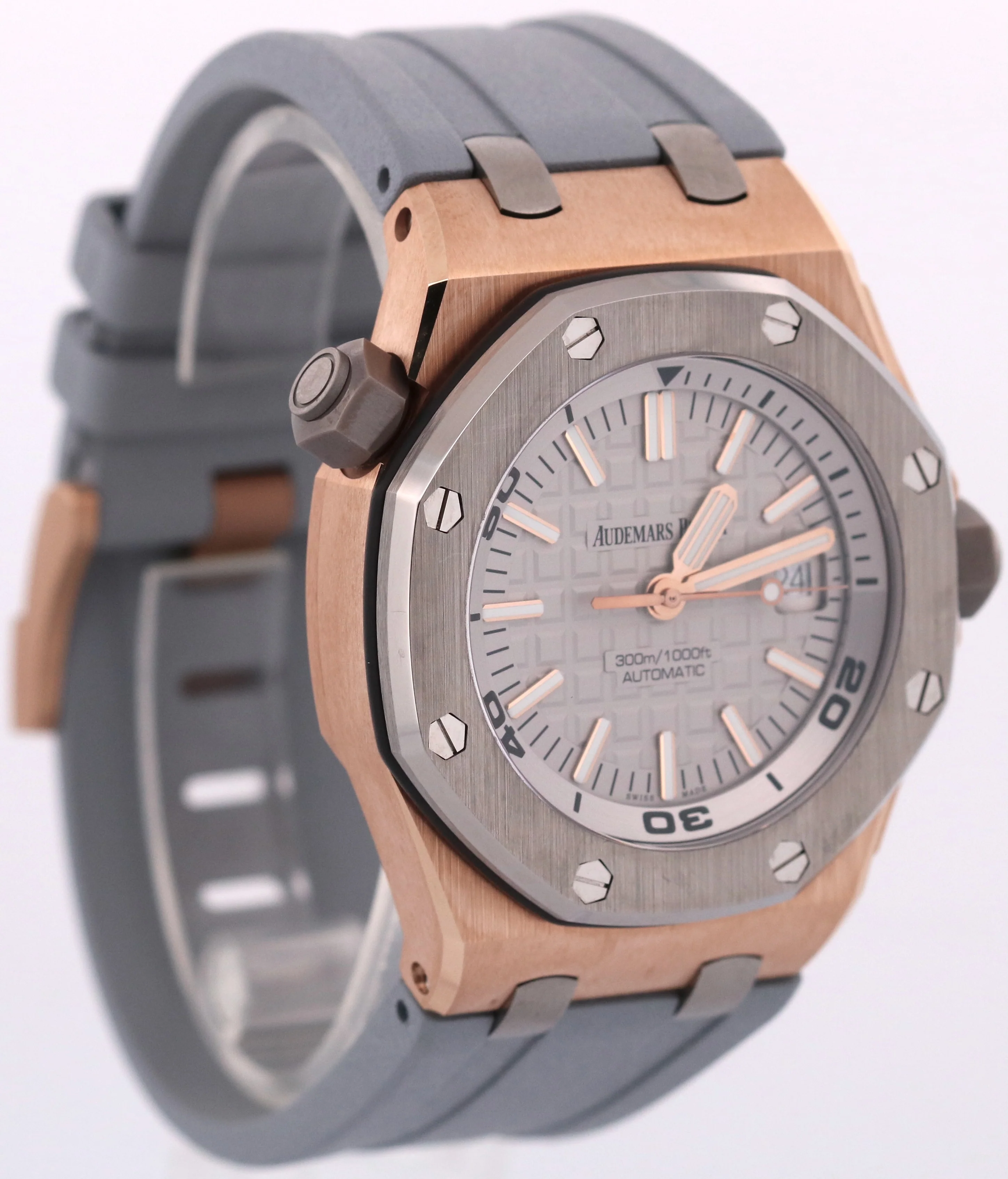 Audemars Piguet Royal Oak Offshore Diver JAPAN Gray Rose Gold Titanium 15711OI - Image 4