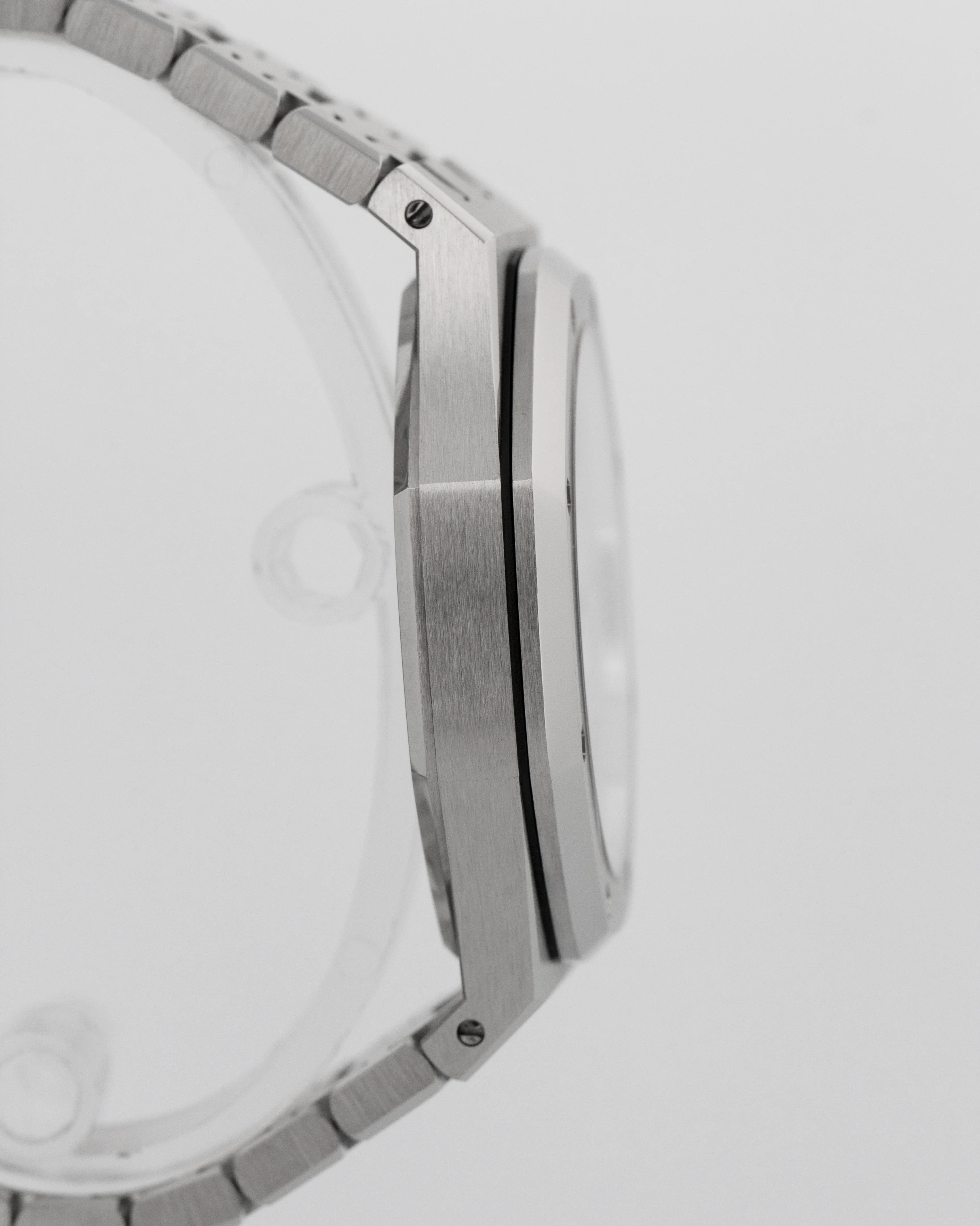 Audemars Piguet Royal Oak White Stainless Steel 41mm Watch 15400ST.OO.1220ST.02 - Image 4