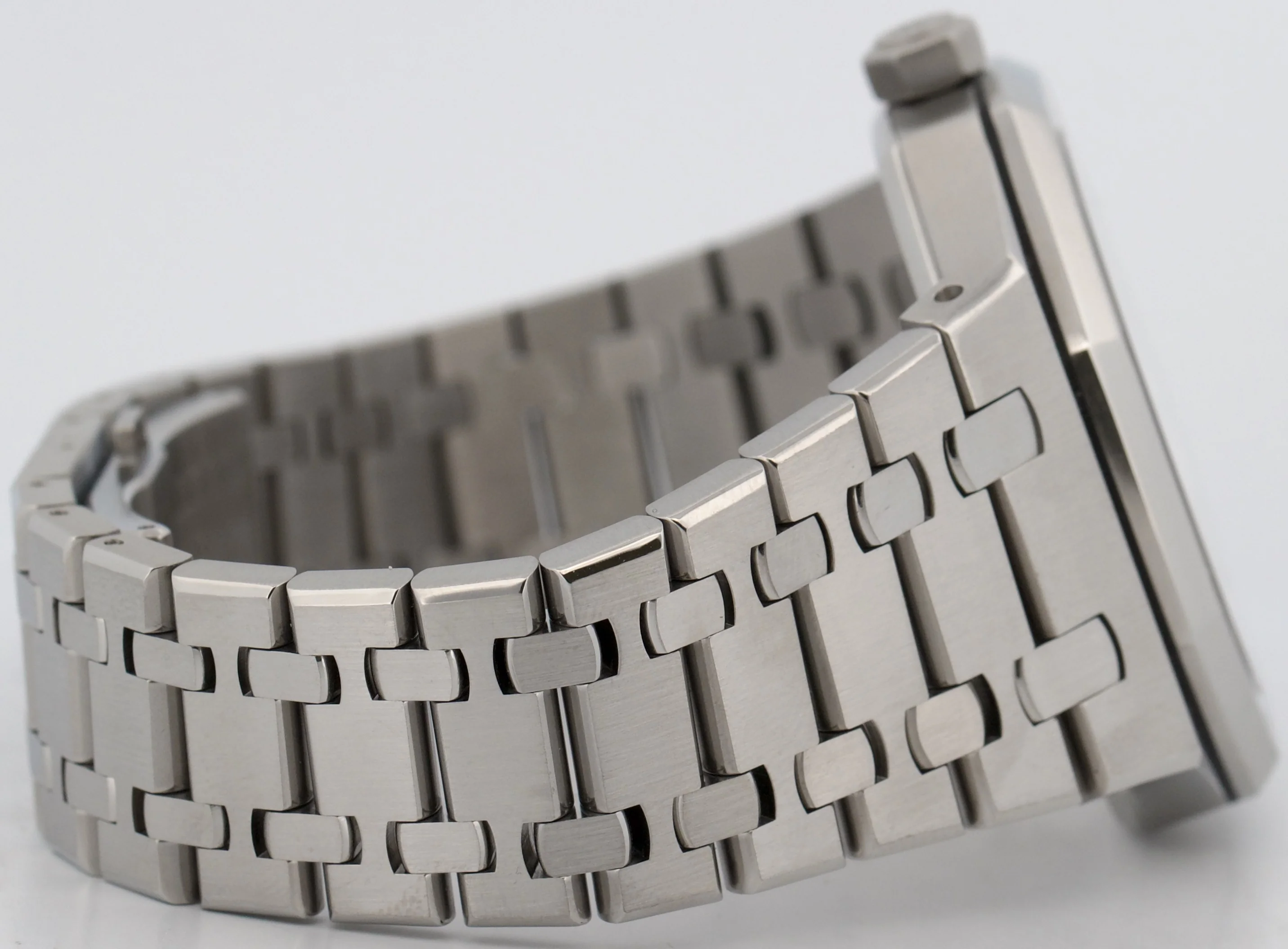 Audemars Piguet Royal Oak WHITE Stainless Steel 41mm Watch 15400ST.OO.1220ST.02 - Image 8