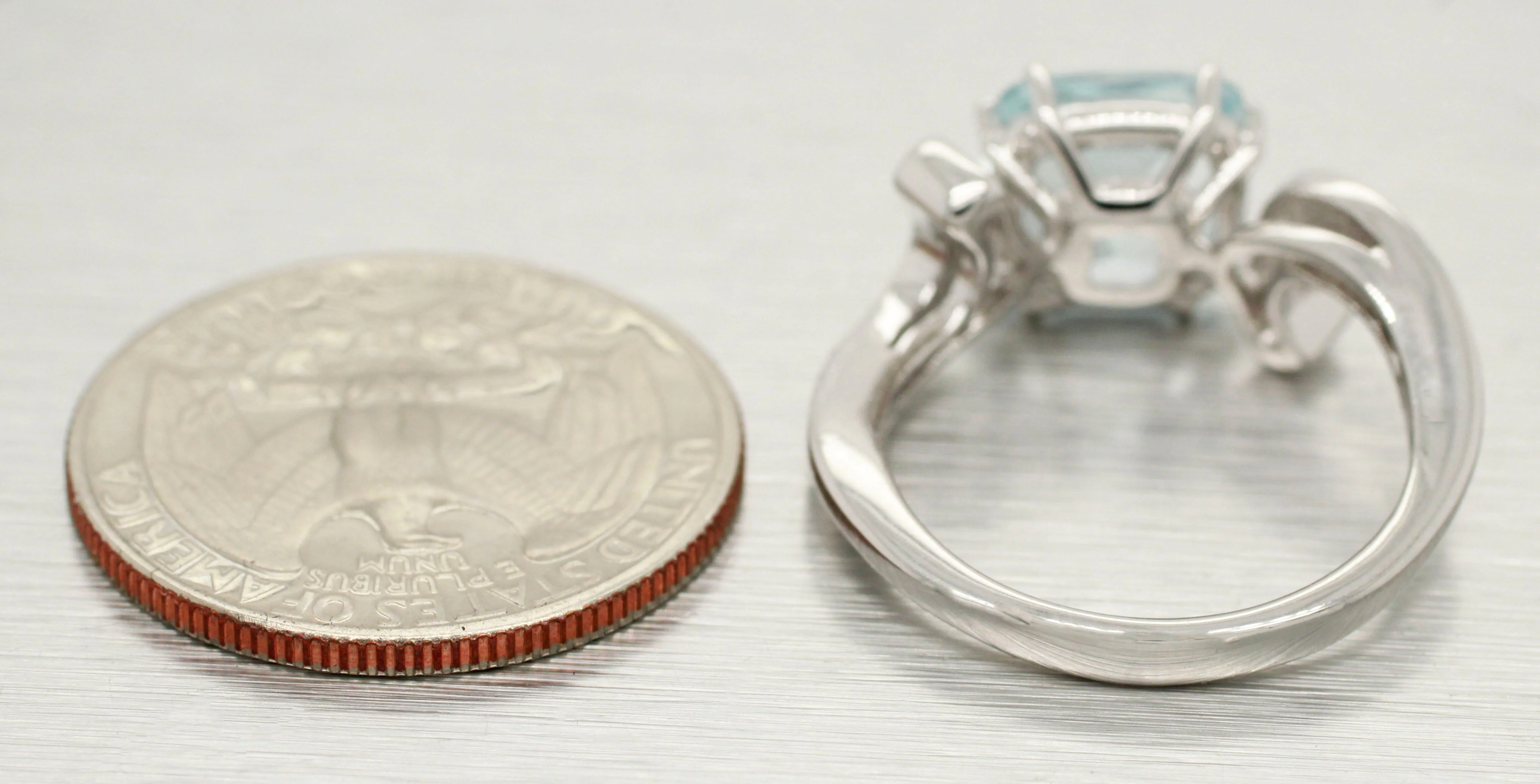 Comete 3ct Aquamarine Cocktail Ring - Diamond Accents - 18k White Gold Setting - Image 6