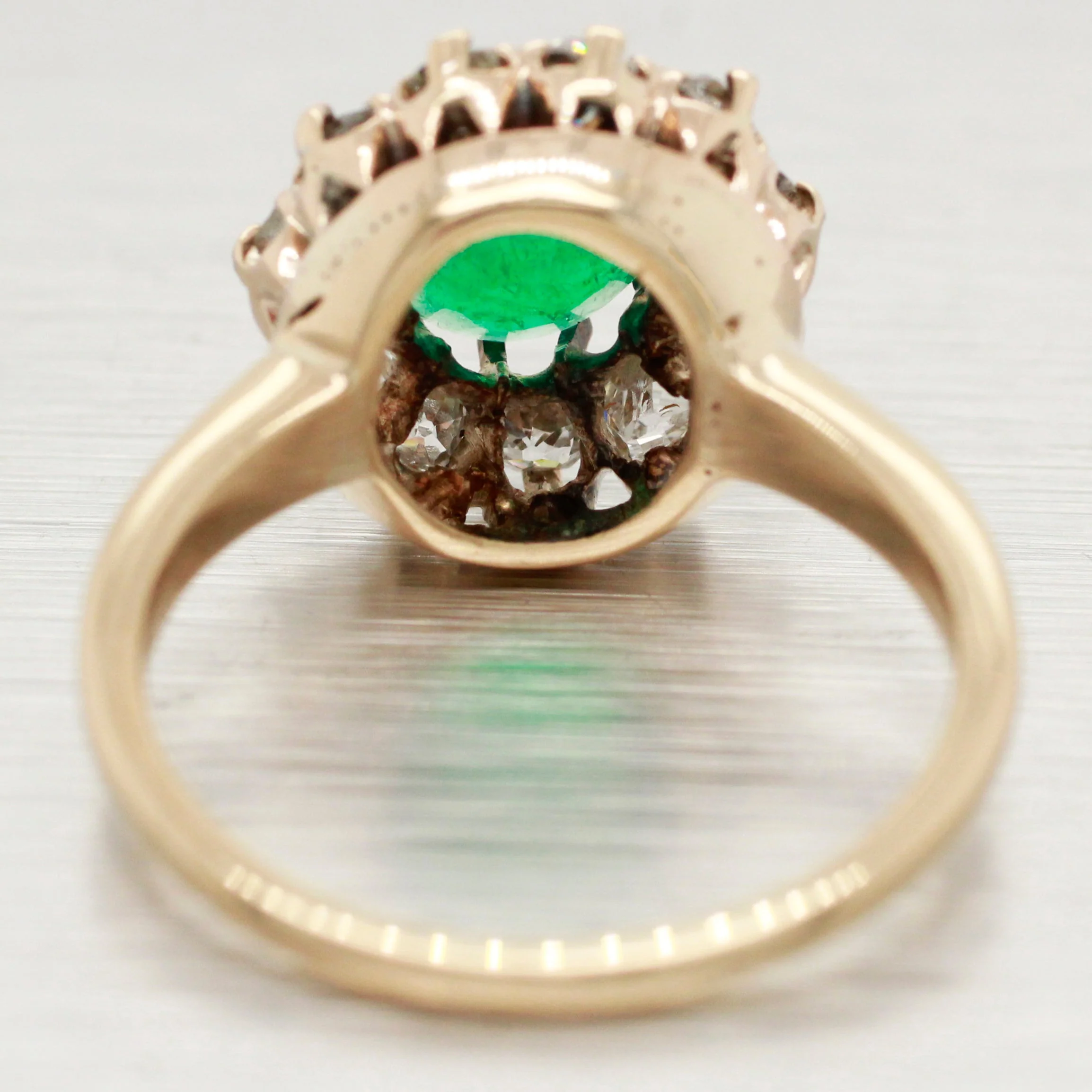 Antique Art Deco 1ct Emerald & Diamond Halo Cocktail Ring - 14k Yellow Gold - Image 4