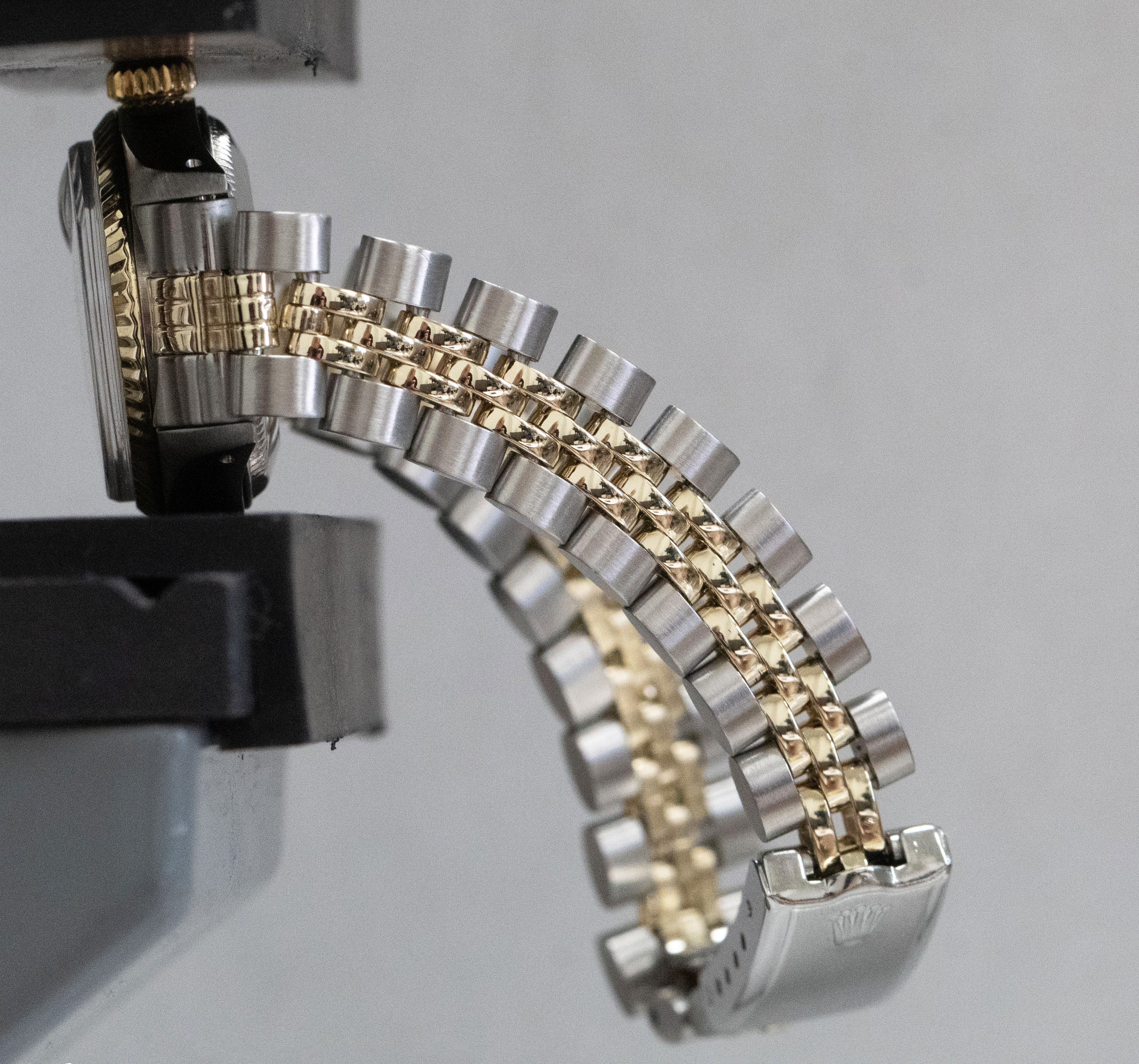 Ladies Rolex Oyster Perpetual Date 26 BLUE Yellow Gold Fluted JUBILEE 6917 Watch - Image 9