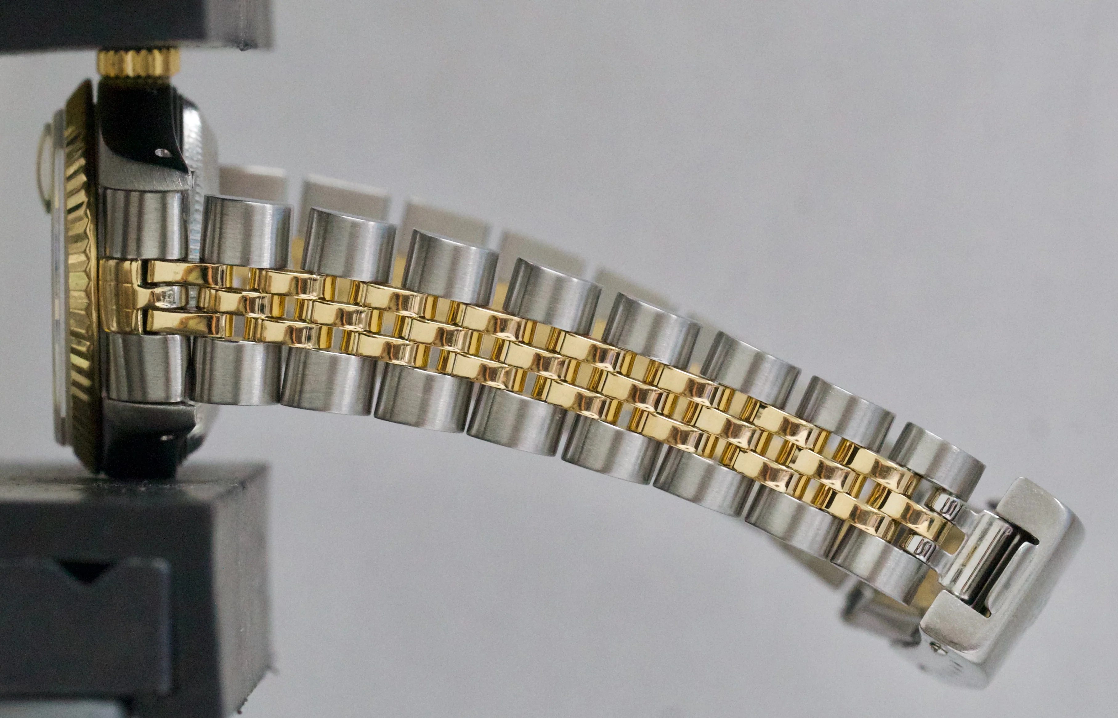Ladies Rolex DateJust 26mm FLAT CHAMPAGNE ROMAN 18K Gold Stainless JUBILEE 69173 - Image 11