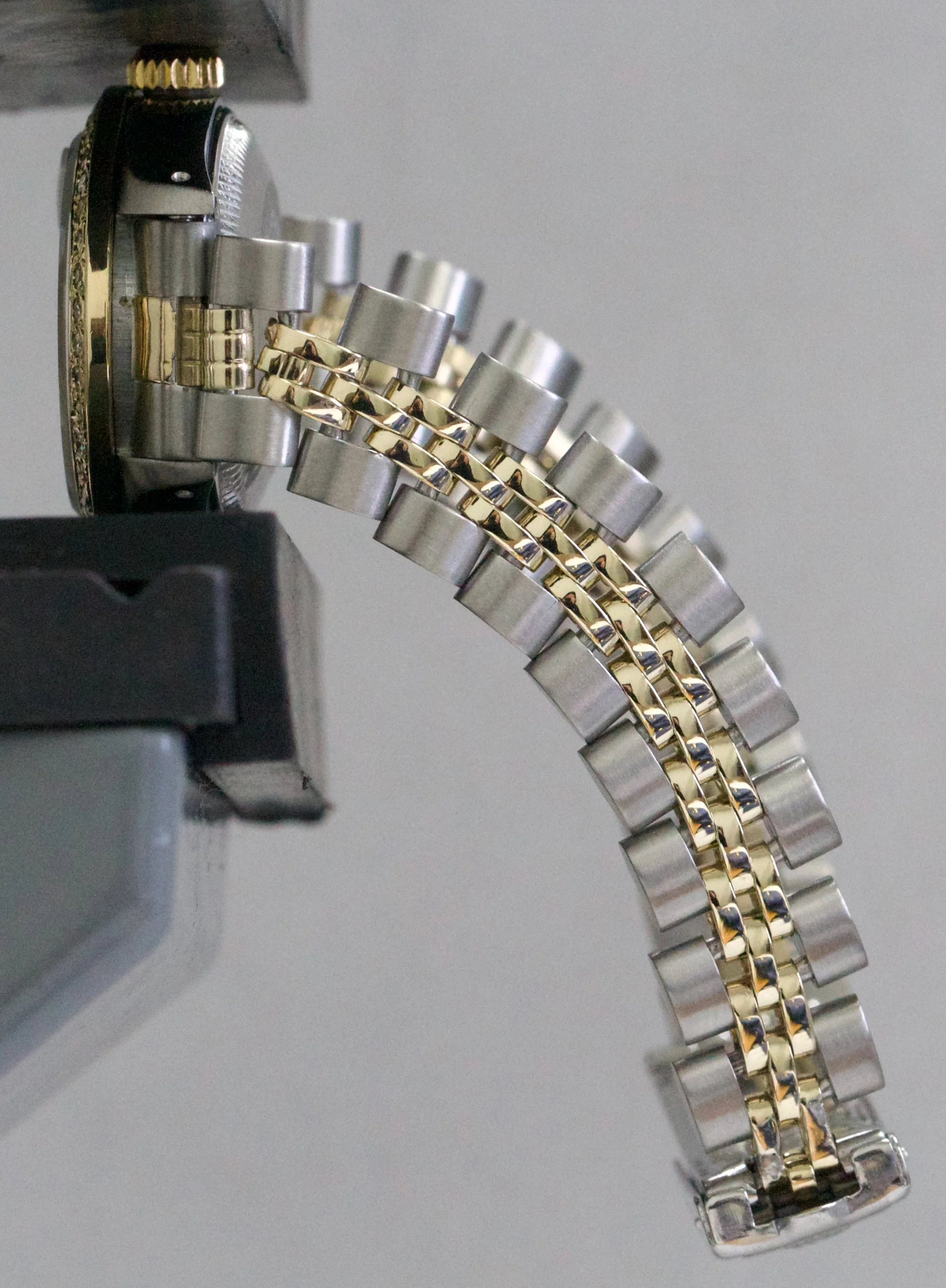 Ladies Rolex DateJust 26mm MOP DIAMOND 18K Yellow Gold Steel JUBILEE 6917 Watch - Image 10