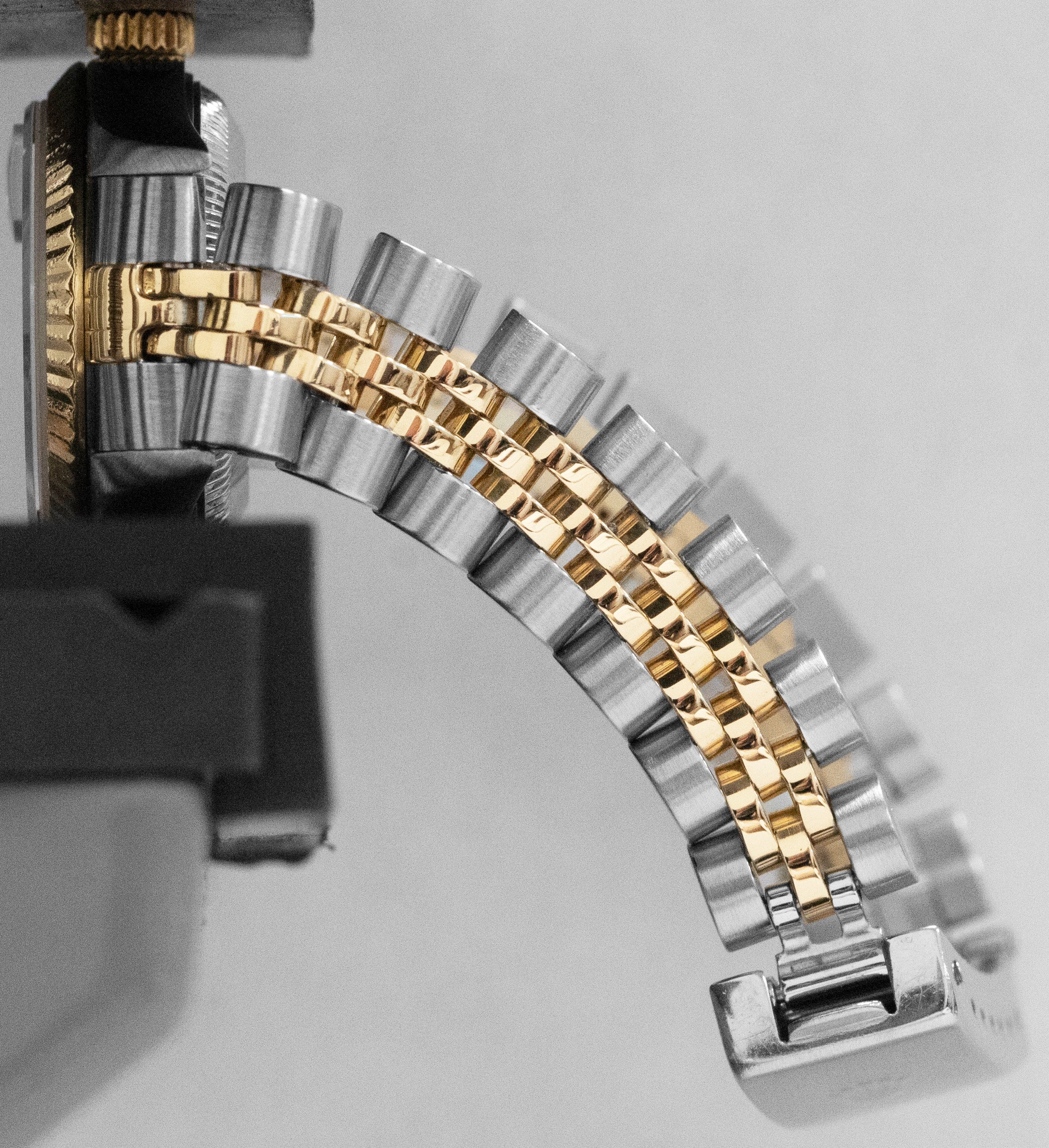 Ladies Rolex DateJust 26mm MOP DIAMOND Two-Tone 18K Gold Steel JUBILEE 79173 - Image 9