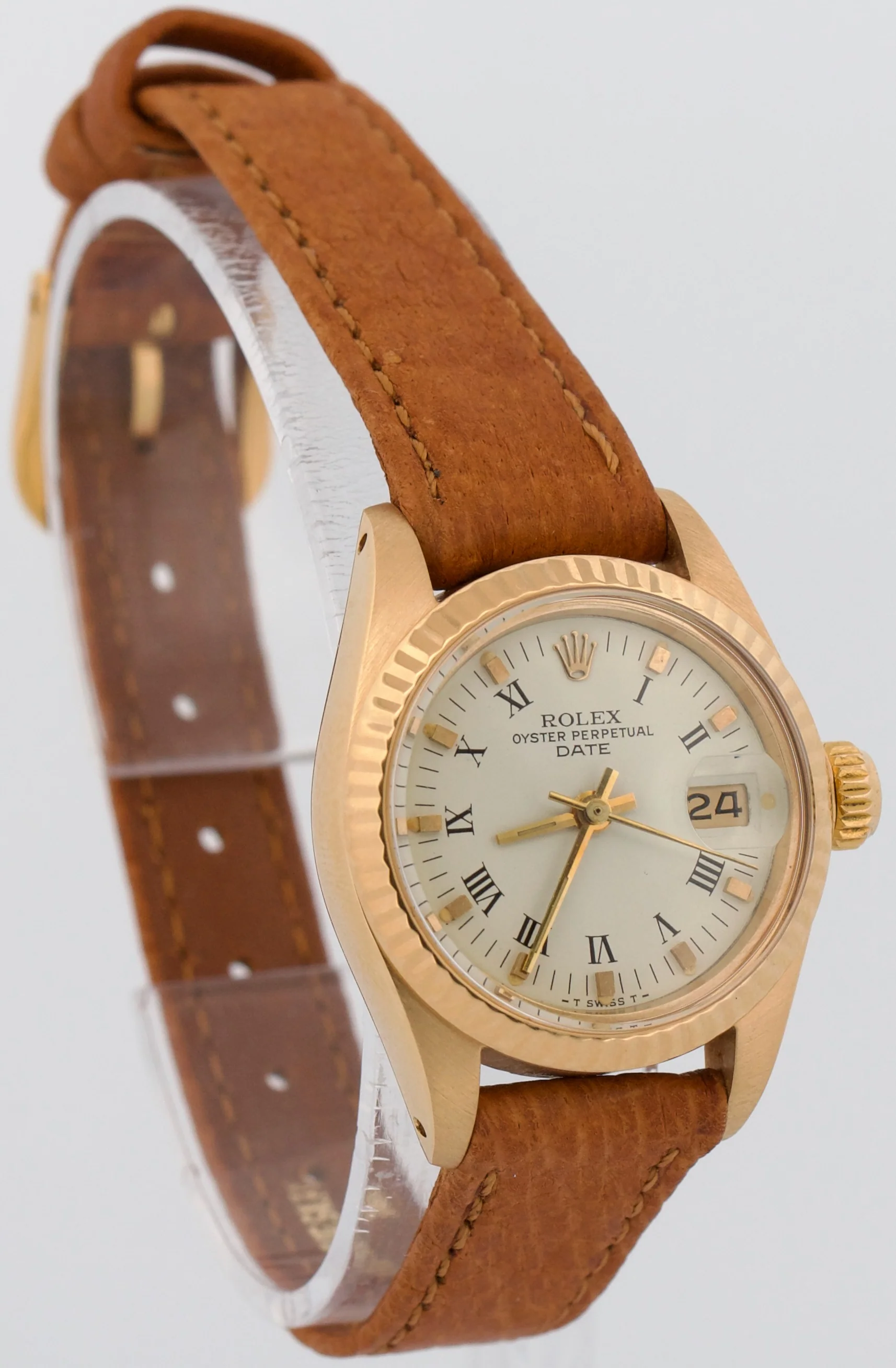 Ladies Rolex DateJust 26mm WHITE ROMAN 18K Yellow Gold Fluted Leather 6917 Watch - Image 3