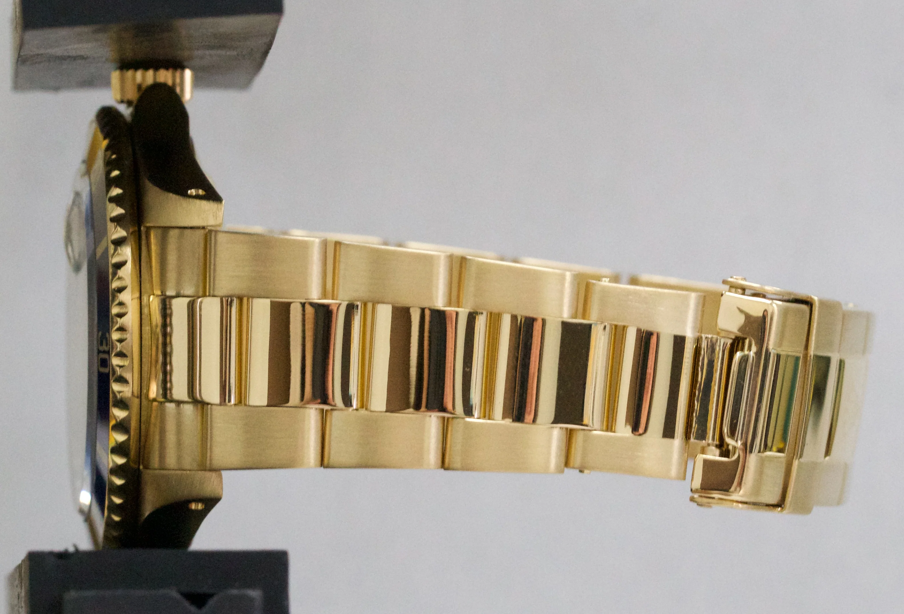 MINT 1993 Rolex Submariner Date BLUE 18K Yellow Gold 40mm Watch 16618 Watch - Image 7
