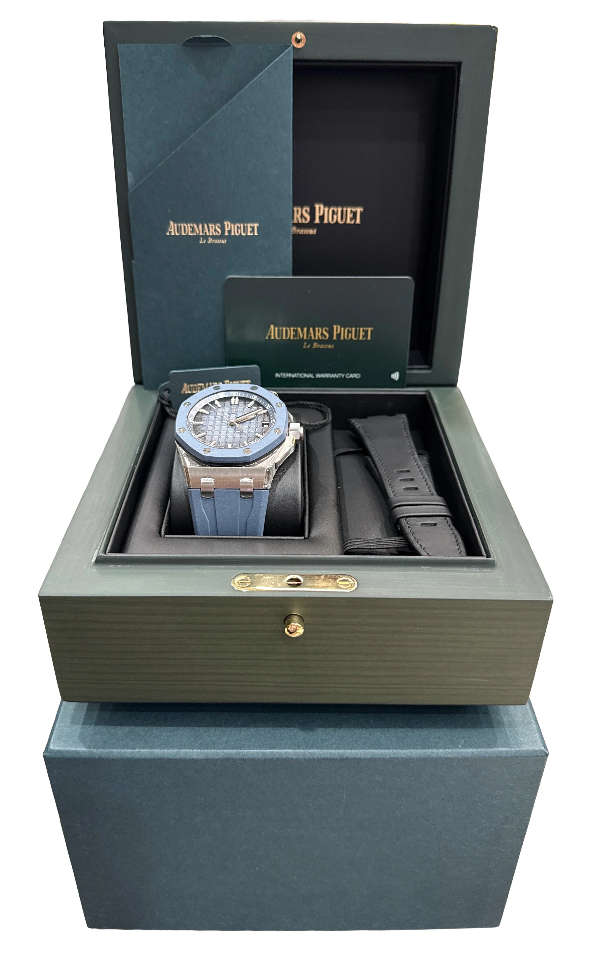 NEW 2025 PAPERS Audemars Piguet Royal Oak Offshore BLUE Rubber 43mm 15605SK BOX - Image 2