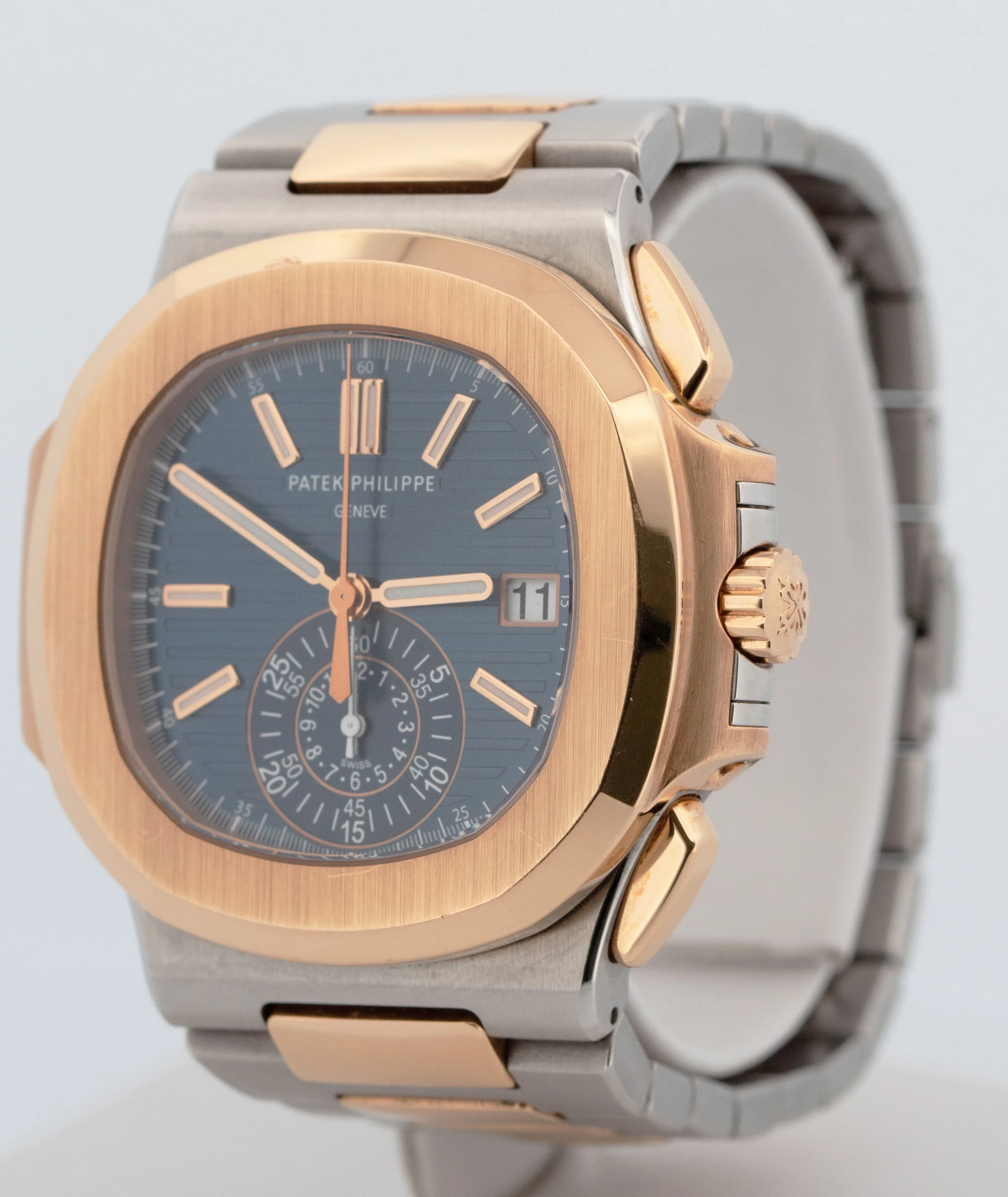 PAPERS Patek Philippe Nautilus 40.5mm Chronograph 18K Two-Tone Blue 5980/1AR BOX - Image 4