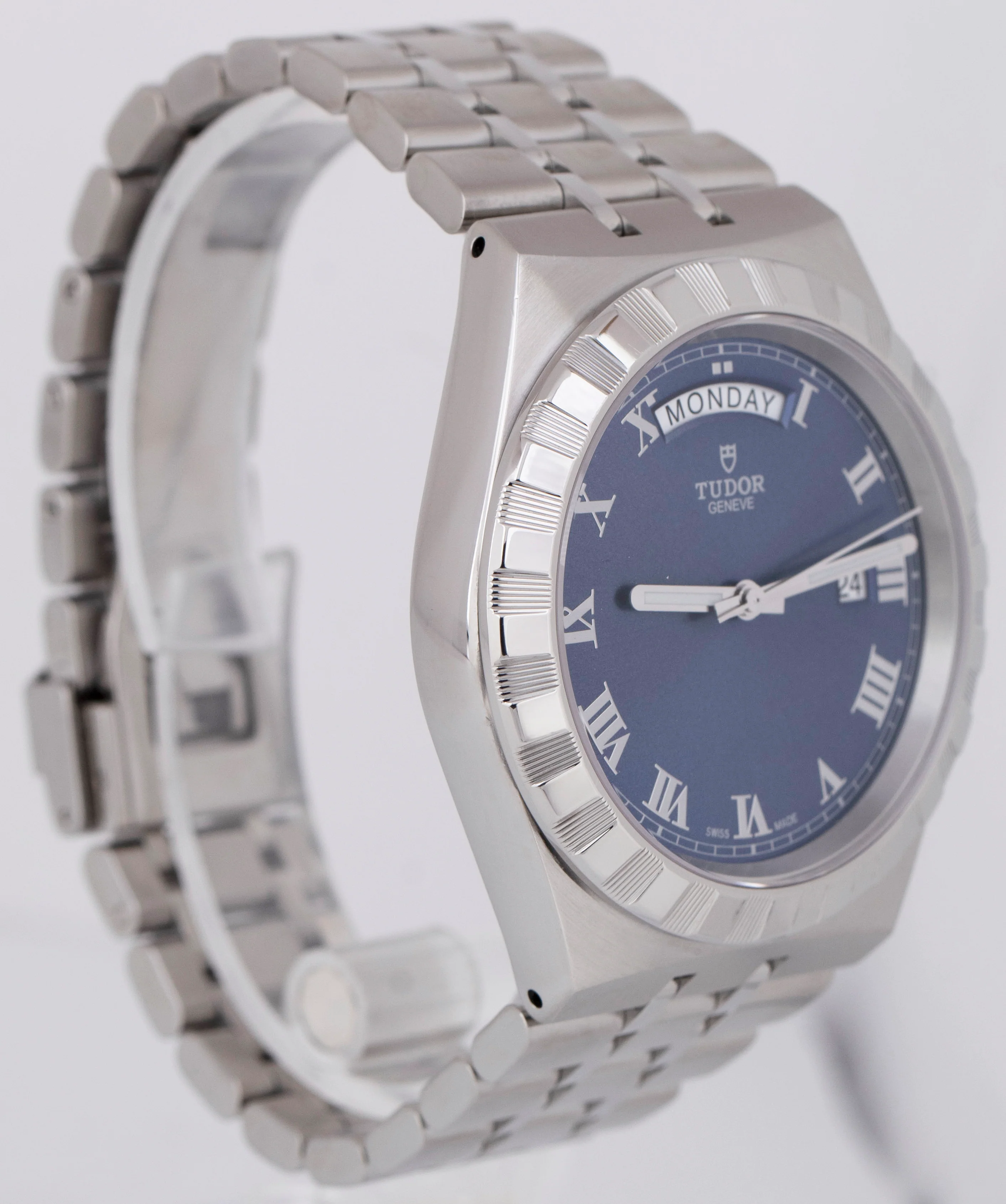 PAPERS Tudor Royal 41mm Blue Roman Automatic Stainless Day Date 28600 Watch BOX - Image 5