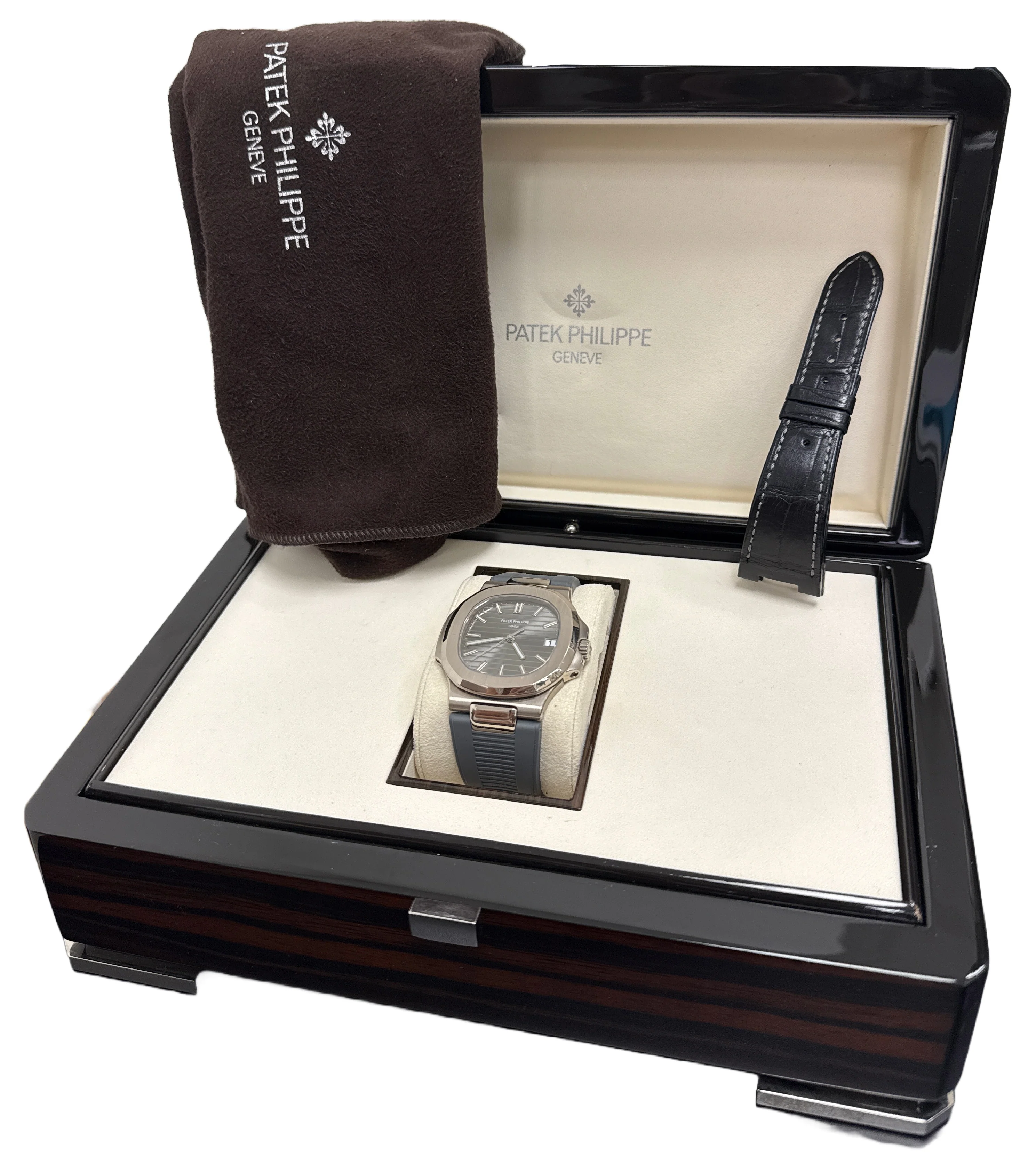 Patek Philippe Nautilus GRAY Rubber 18K White Gold Leather 40mm 5711G-001 BOX - Image 2