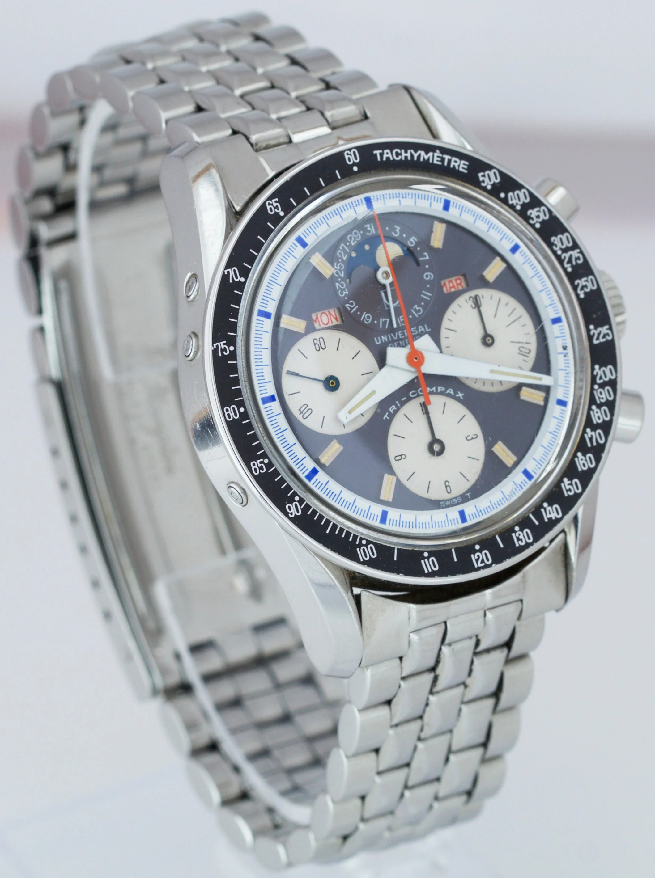 RARE 1968 Universal Geneve Tri-Compax Triple Calendar Moonphase 881.101/03 Watch - Image 3