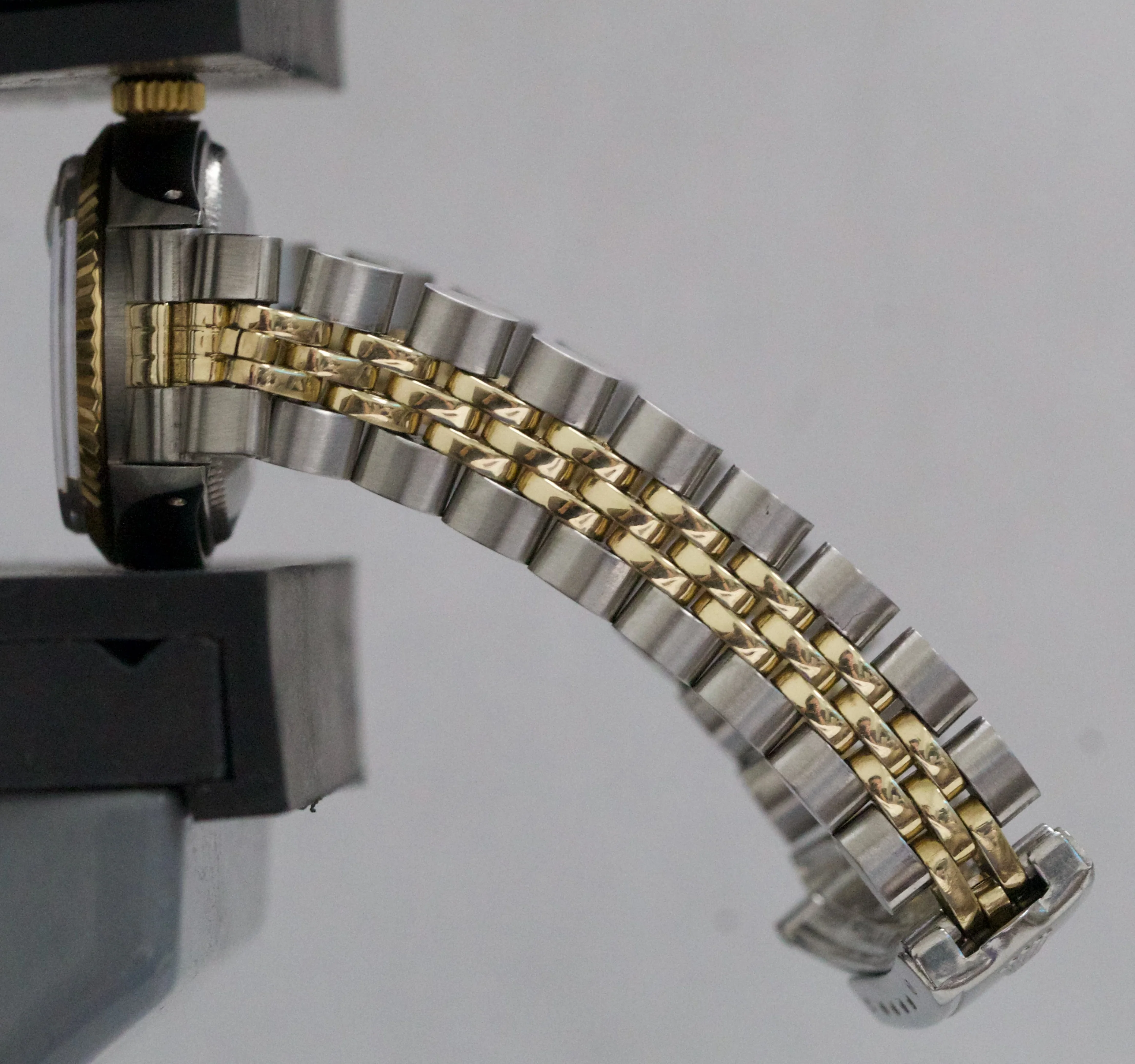 Rolex Date 26mm BLUE 18K Yellow Gold Stainless Steel Fluted JUBILEE 6917 Watch - Image 10