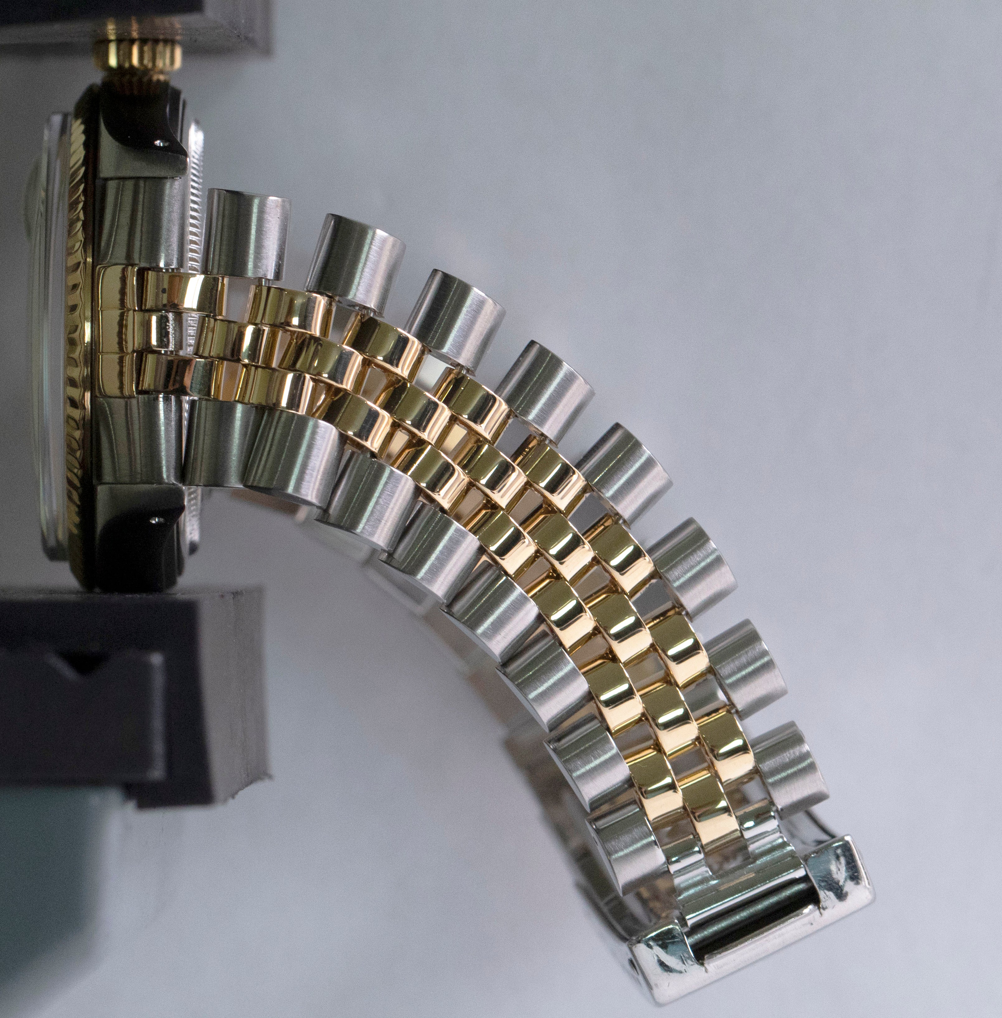 Rolex DateJust 36mm Ivory Roman Fluted Two-Tone 18K Yellow Gold JUBILEE 16013 - Image 9