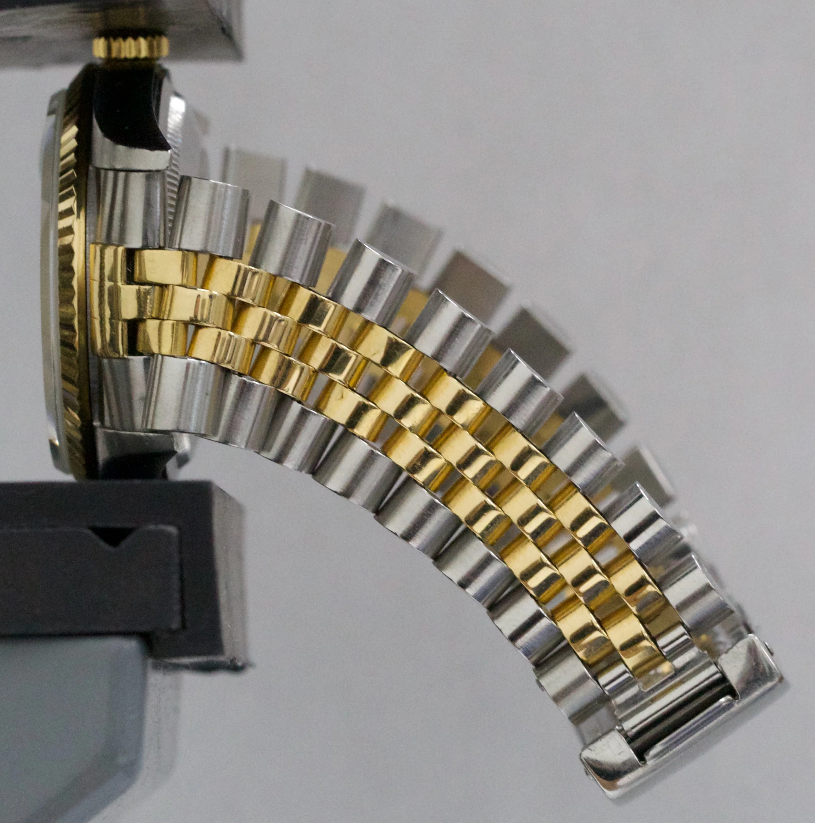Rolex DateJust 36mm MOP ROMAN 18K Yellow Gold Fluted Steel JUBILEE 16233 Watch - Image 10