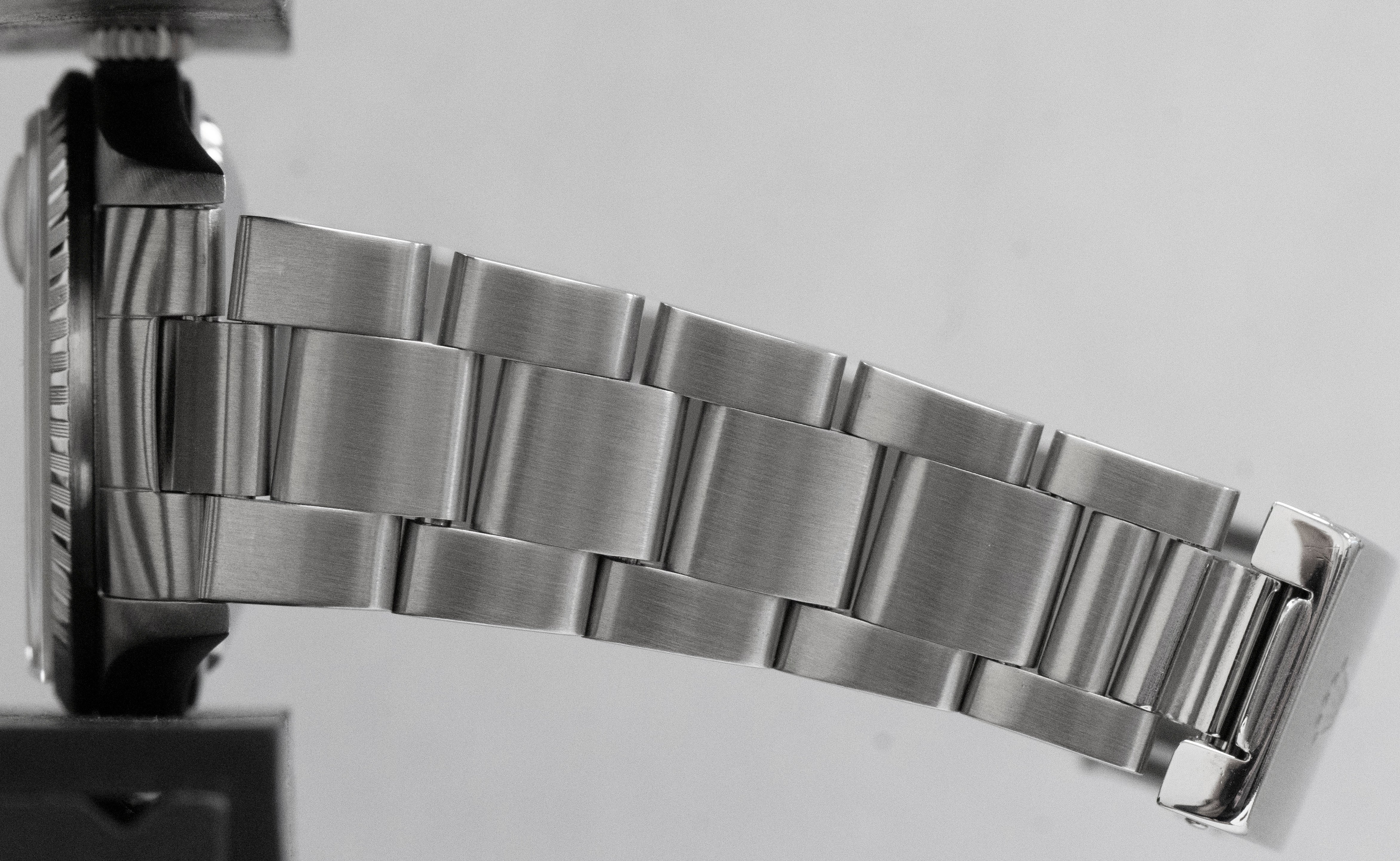 Rolex DateJust Silver 36mm ENGINE TURNED Stainless Steel Oyster Watch 16220 - Image 9