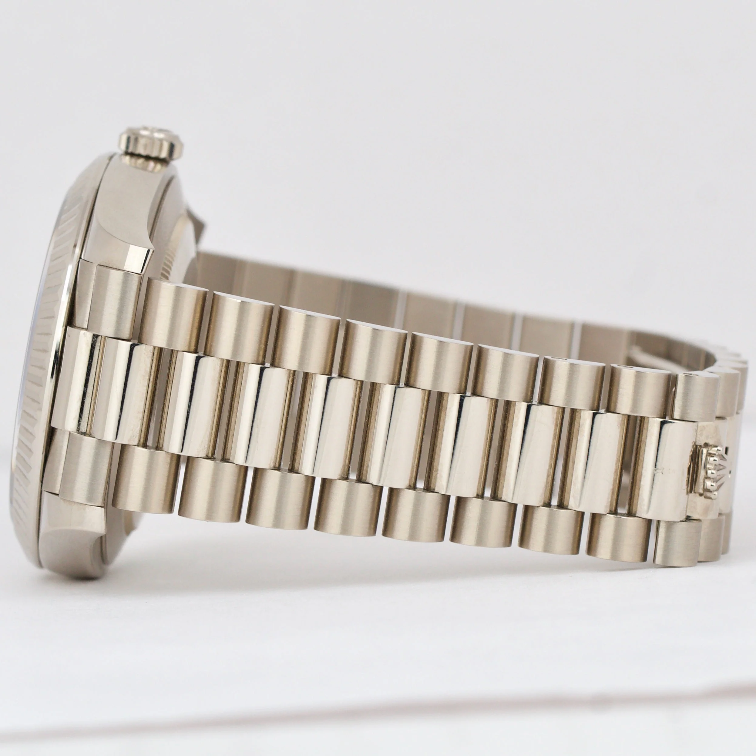 Rolex Day-Date 40mm OLIVE Green Roman President 18K White Gold 228239 Watch BOX - Image 5