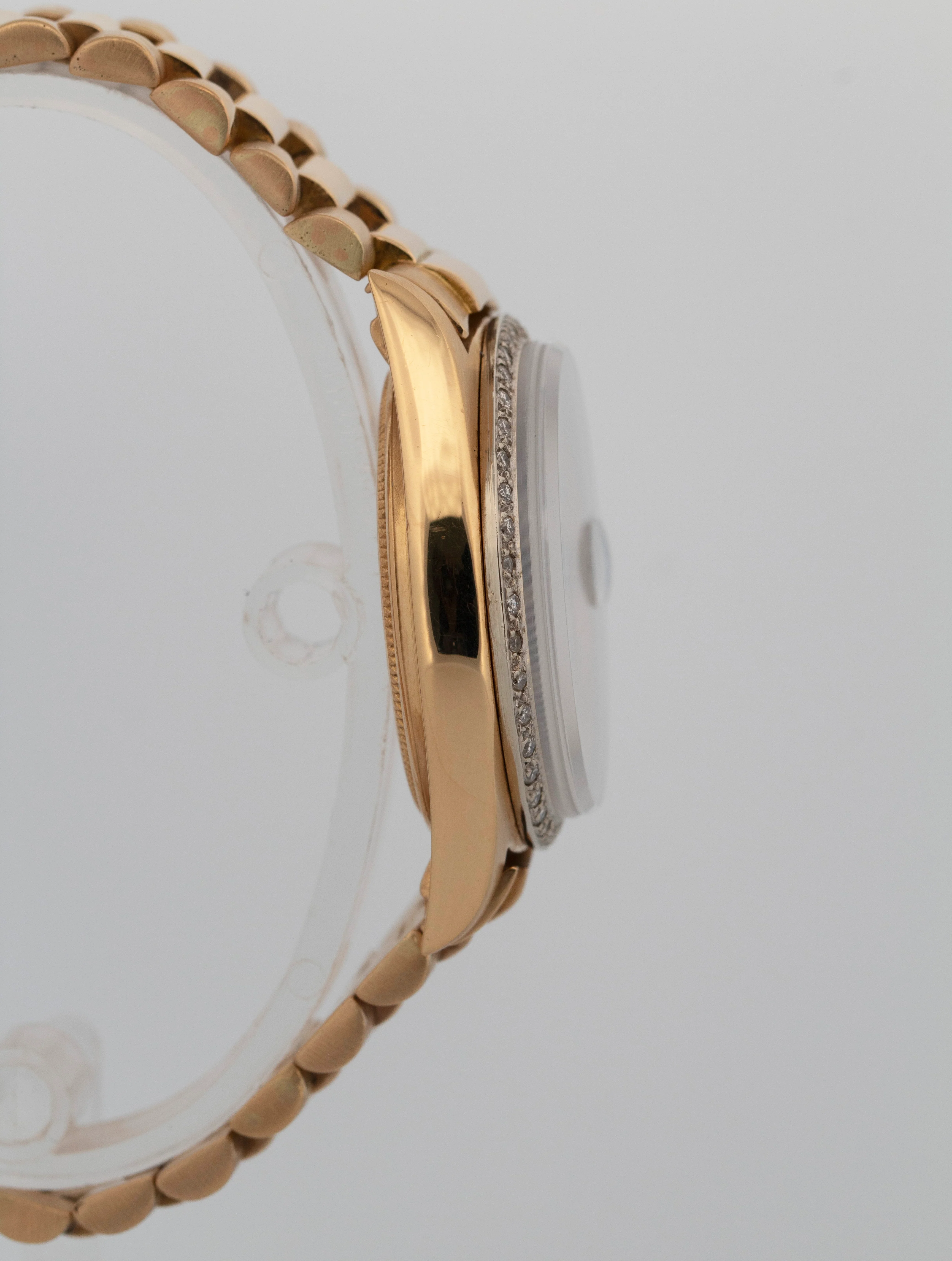 Rolex Day-Date President Blue DIAMOND 36mm Yellow Gold Fluted Watch 1803 - Image 3