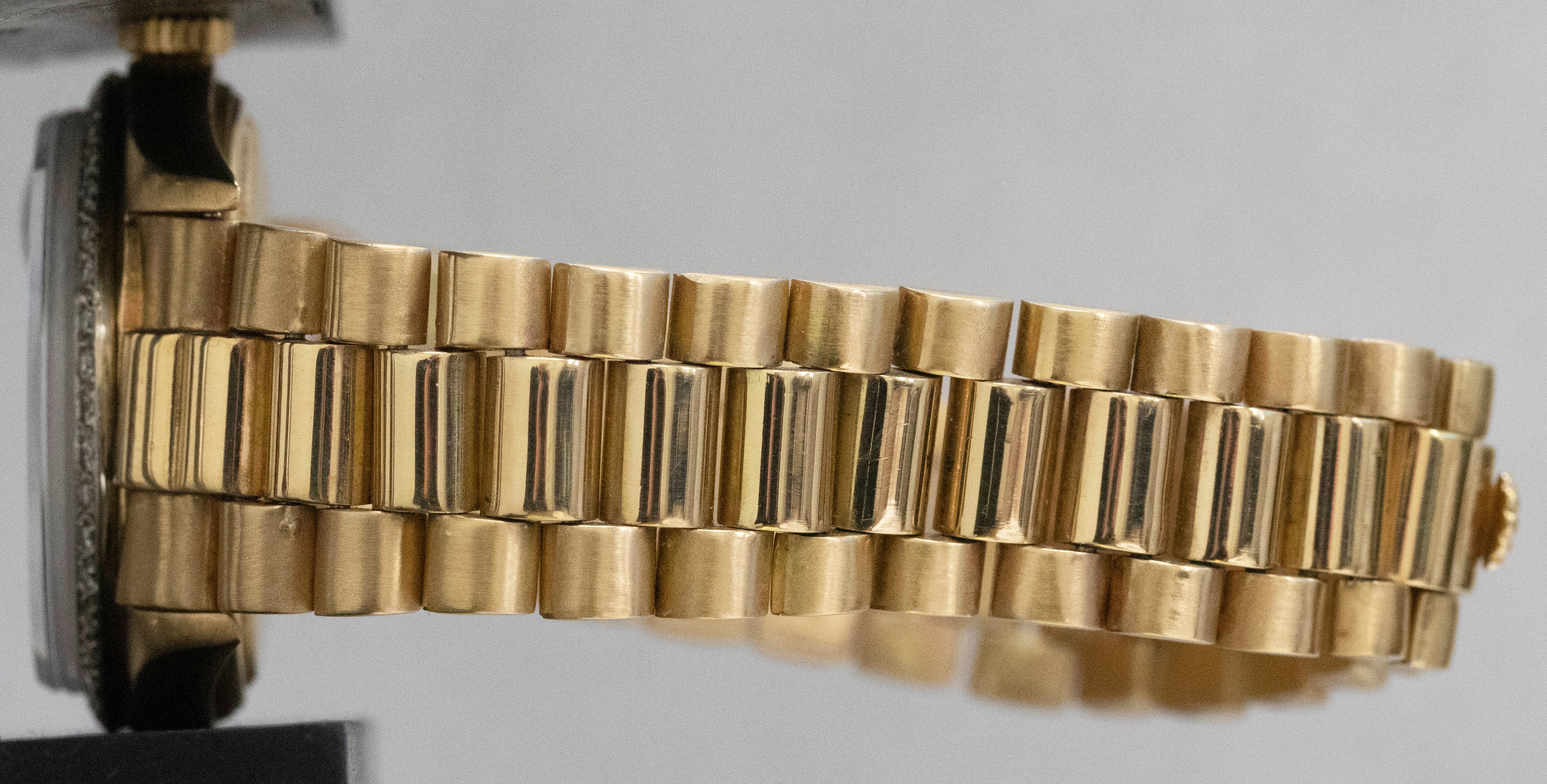 Rolex Day-Date President Blue DIAMOND 36mm Yellow Gold Fluted Watch 1803 - Image 9