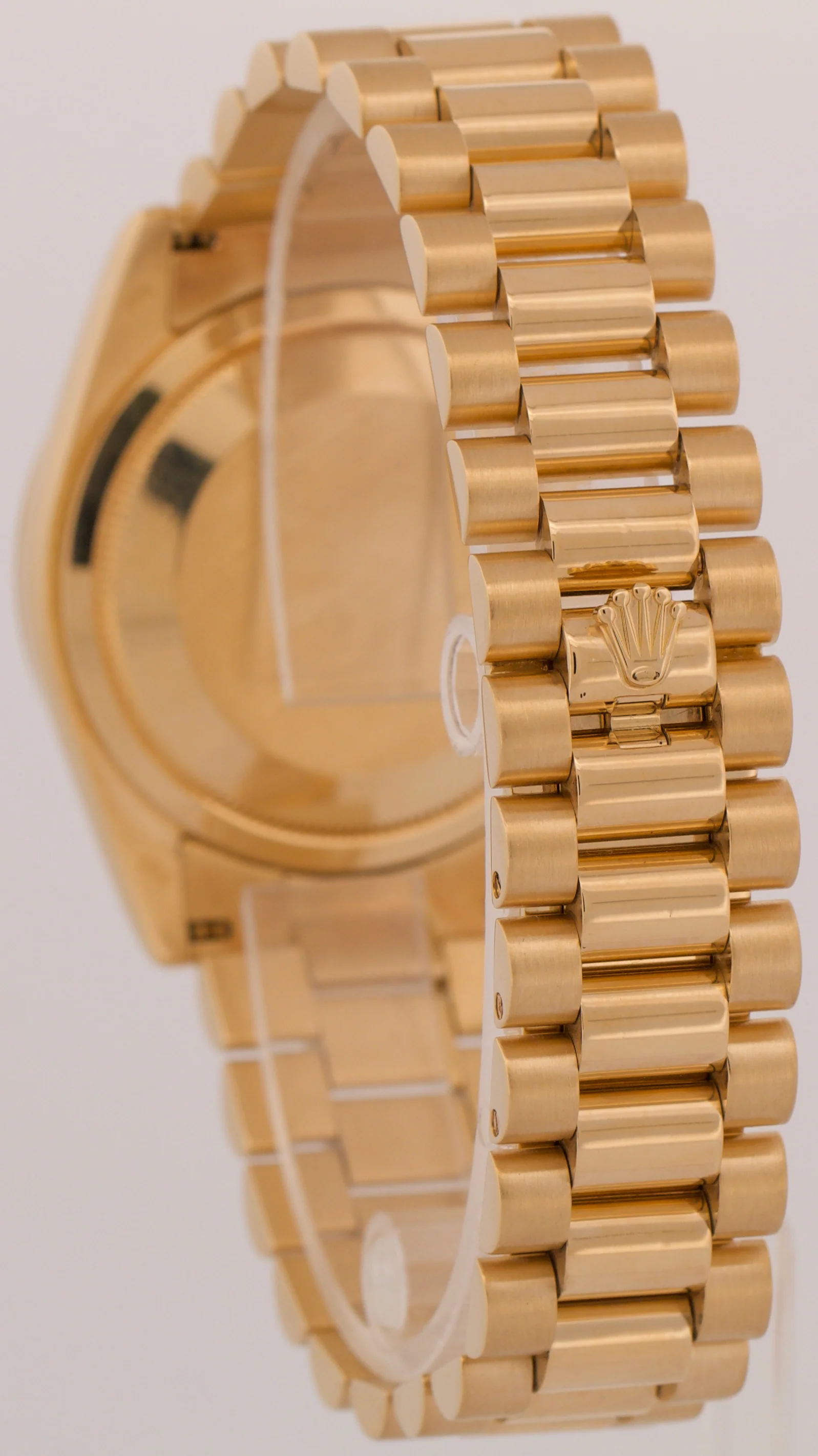 Rolex Day-Date President CHAMPAGNE 18K Yellow Gold Fluted 36mm 118238 Watch - Image 6