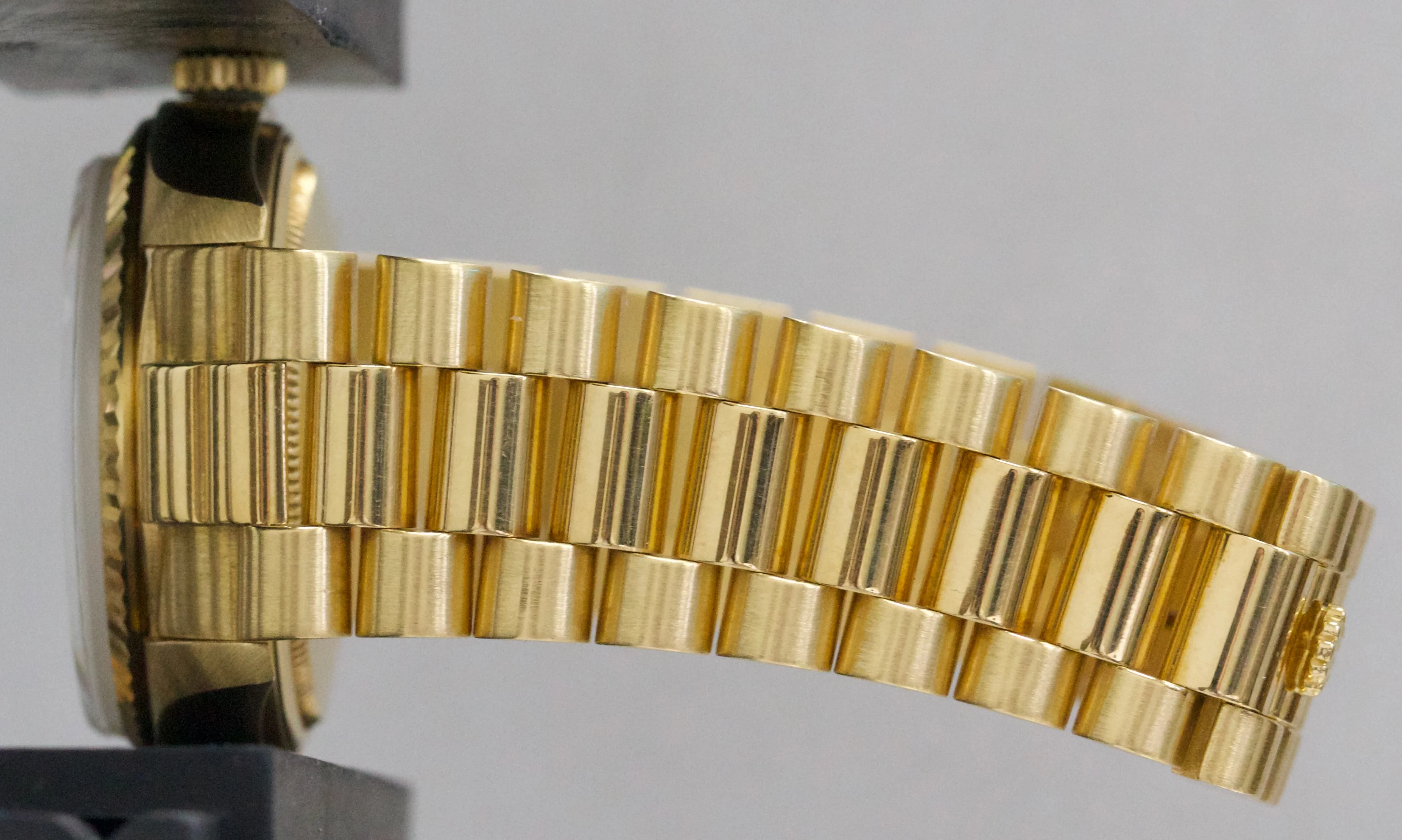 Rolex Day-Date President CHAMPAGNE DIAMOND SAPPHIRE STRING 36mm 18K Gold 18038 - Image 11