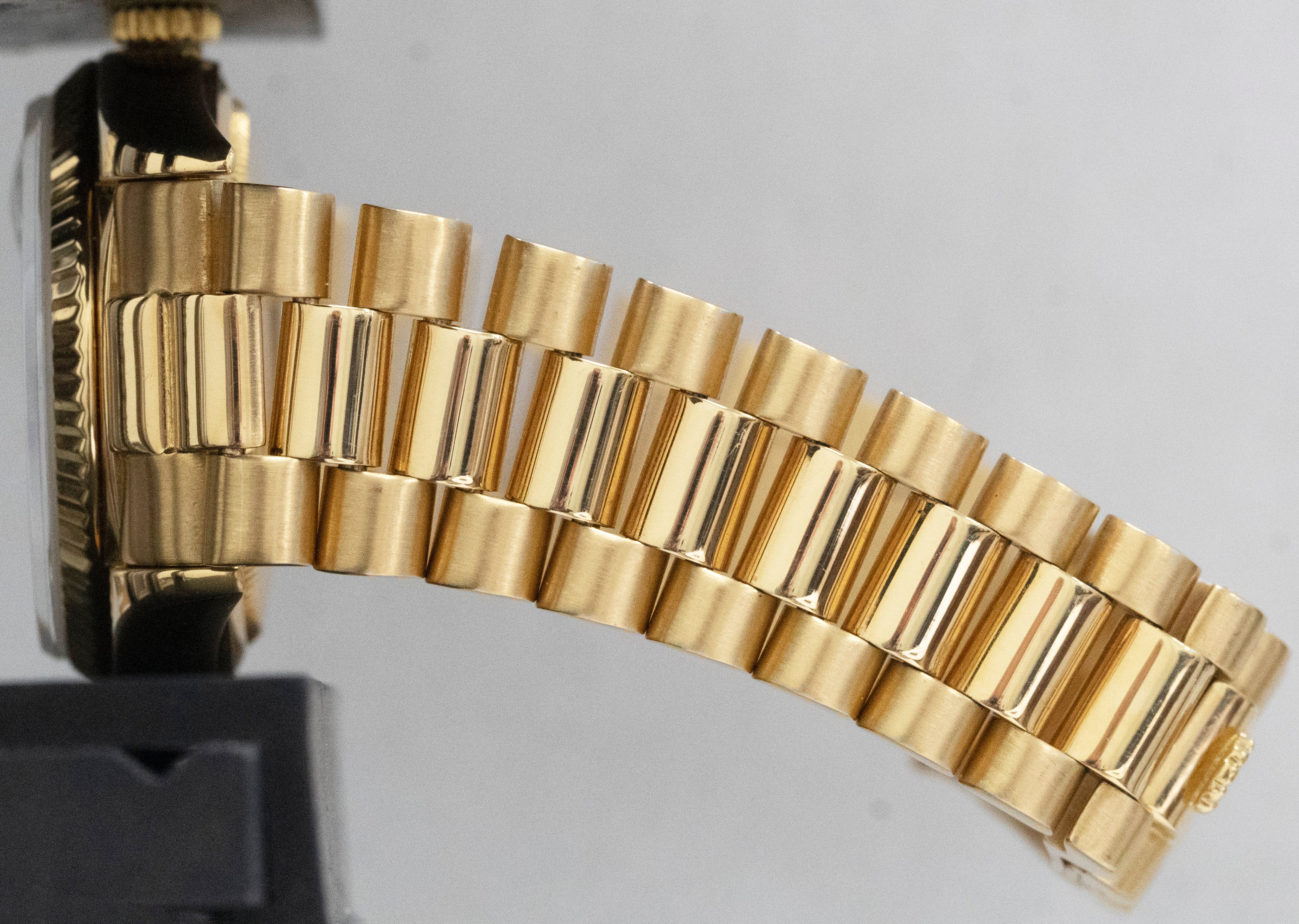 Rolex Day-Date President Green DIAMOND 36mm 18K Yellow Gold Fluted Watch 18038 - Image 9