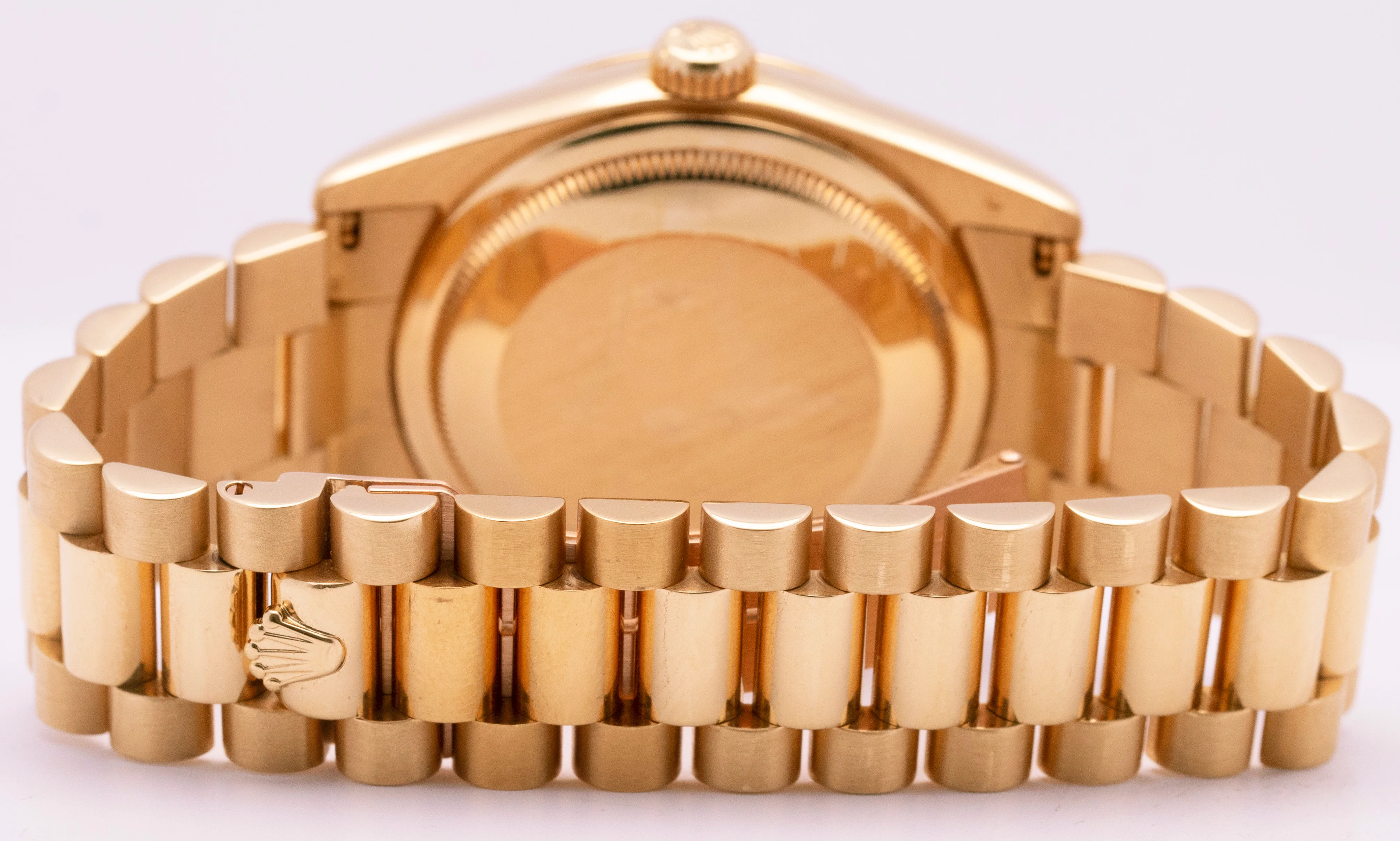 Rolex Day-Date President White 18K Yellow Gold Roman Fluted 36mm 118238 Watch - Image 5