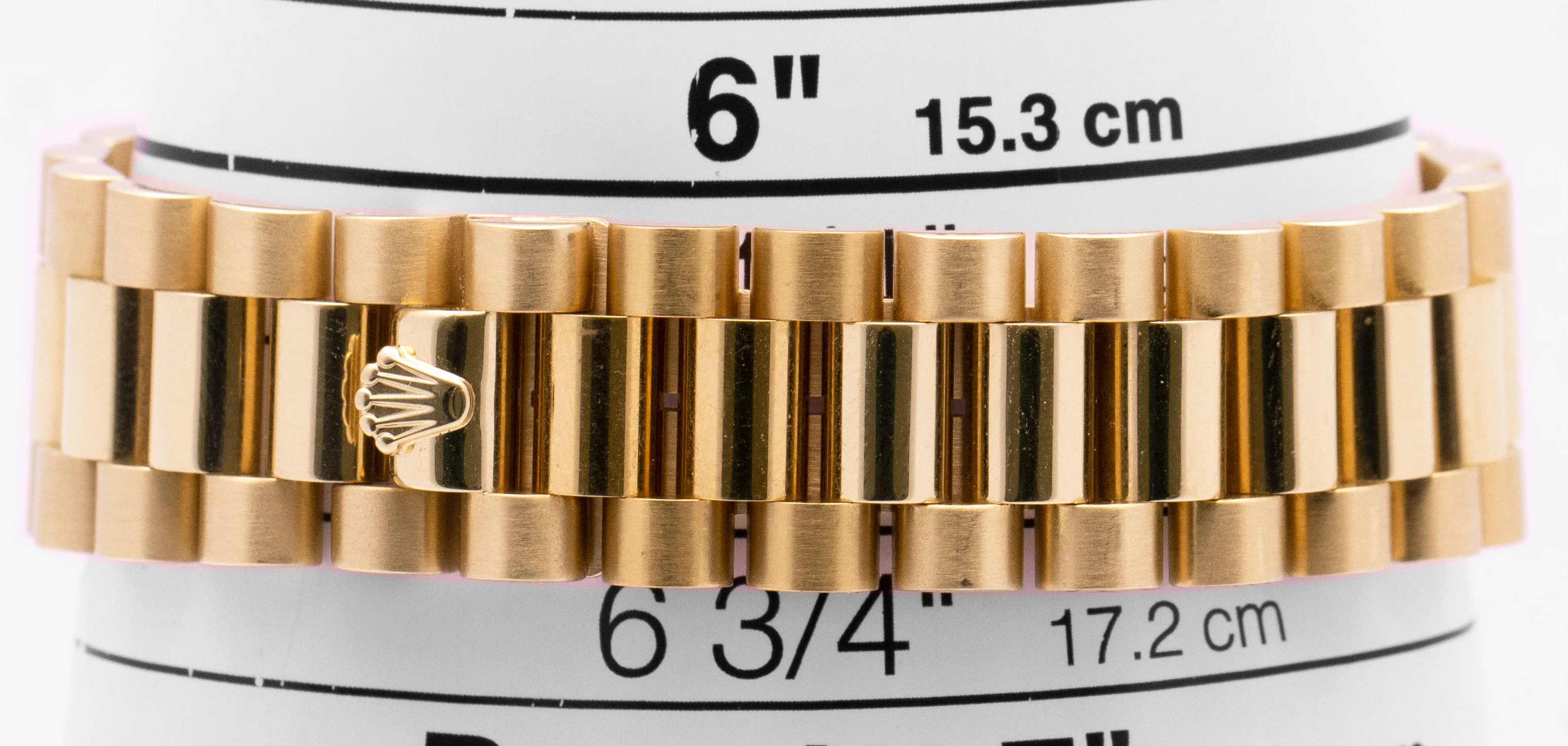 Rolex Day-Date President White 18K Yellow Gold Roman Fluted 36mm 118238 Watch - Image 9