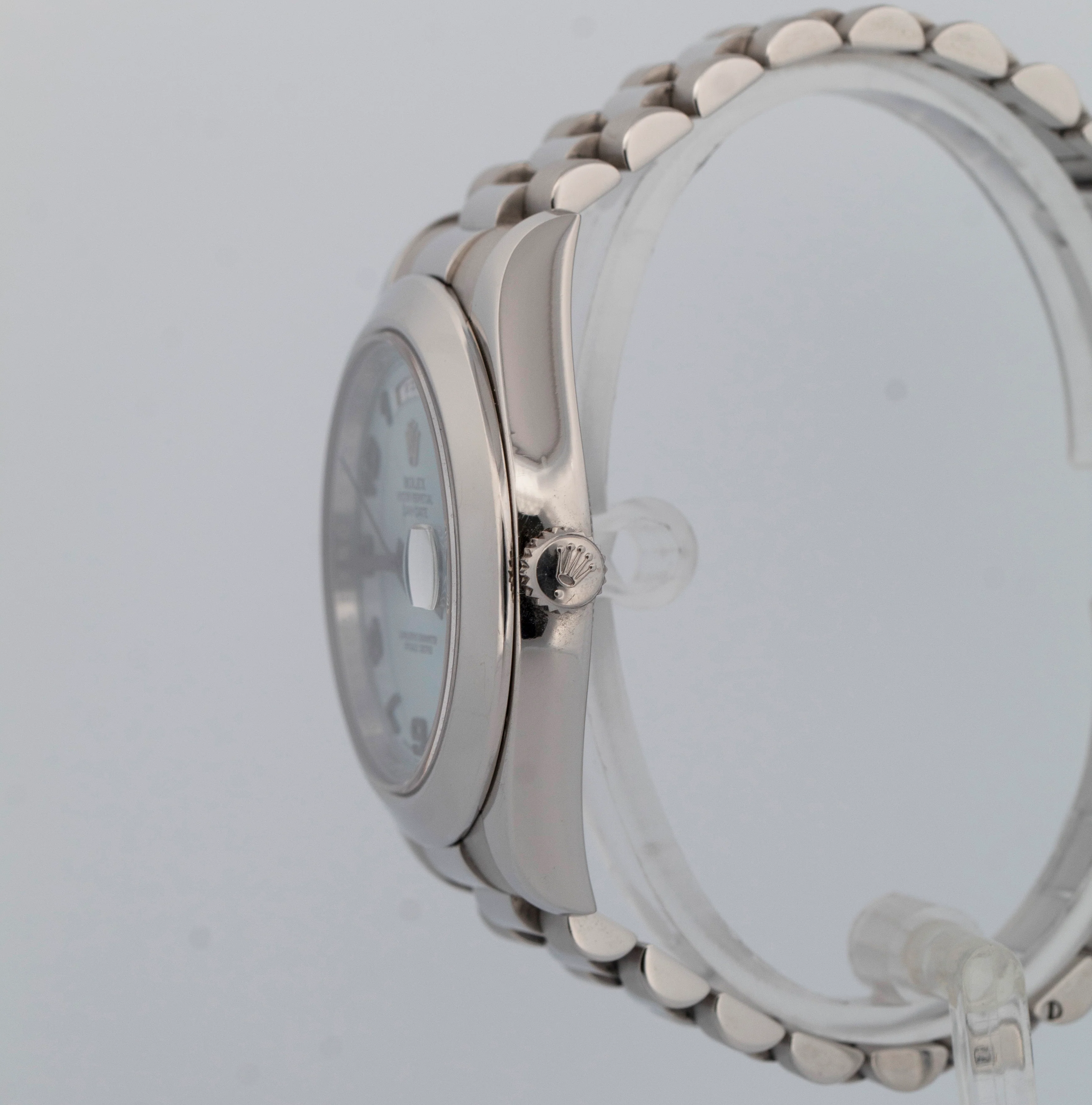 Rolex Day-Date Presidential GLACIER BLUE 41mm Arabic Platinum 218206 Watch BOX - Image 3