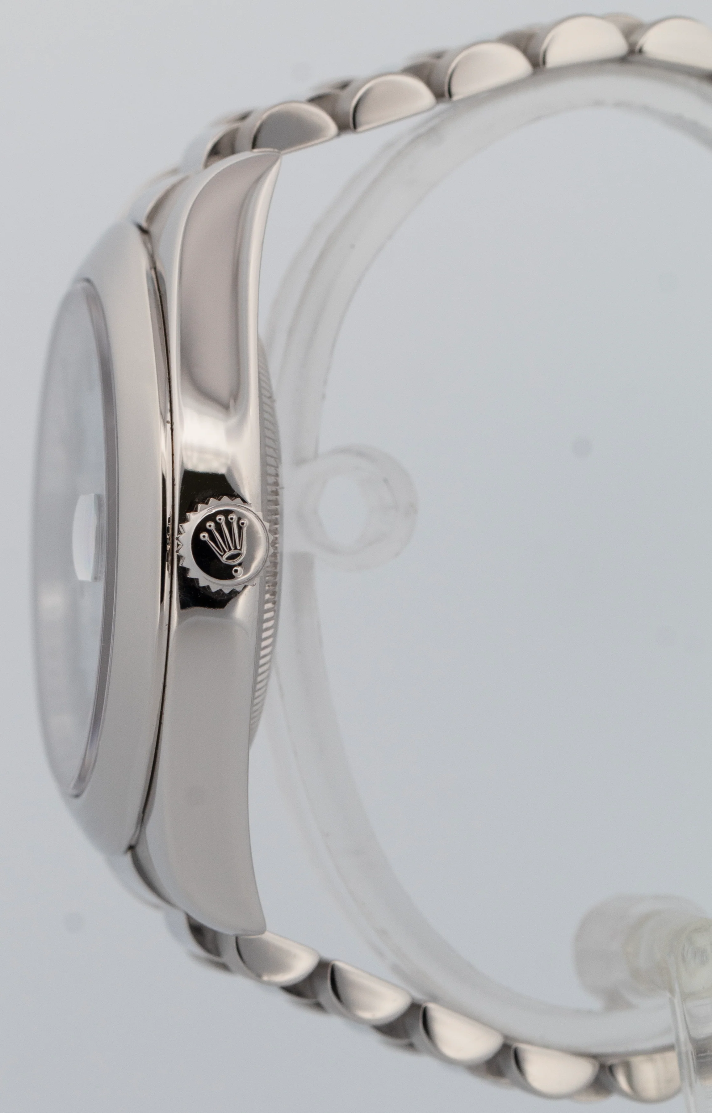 Rolex Day-Date Presidential GLACIER BLUE 41mm Roman Platinum 218206 Watch BOX - Image 3