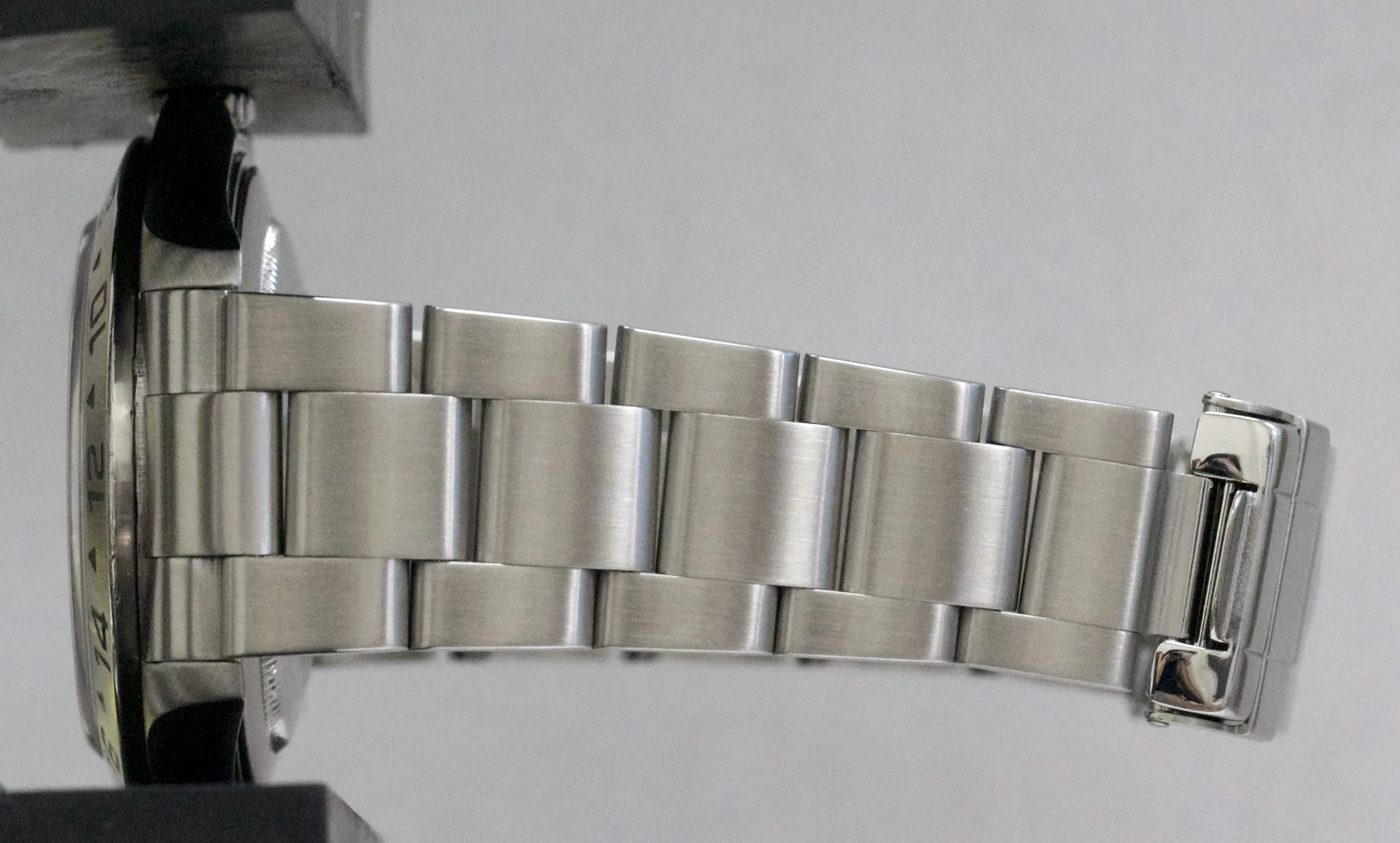 Rolex Explorer II POLAR WHITE Stainless Steel NO-HOLES 40mm Oyster 16570 Watch - Image 10