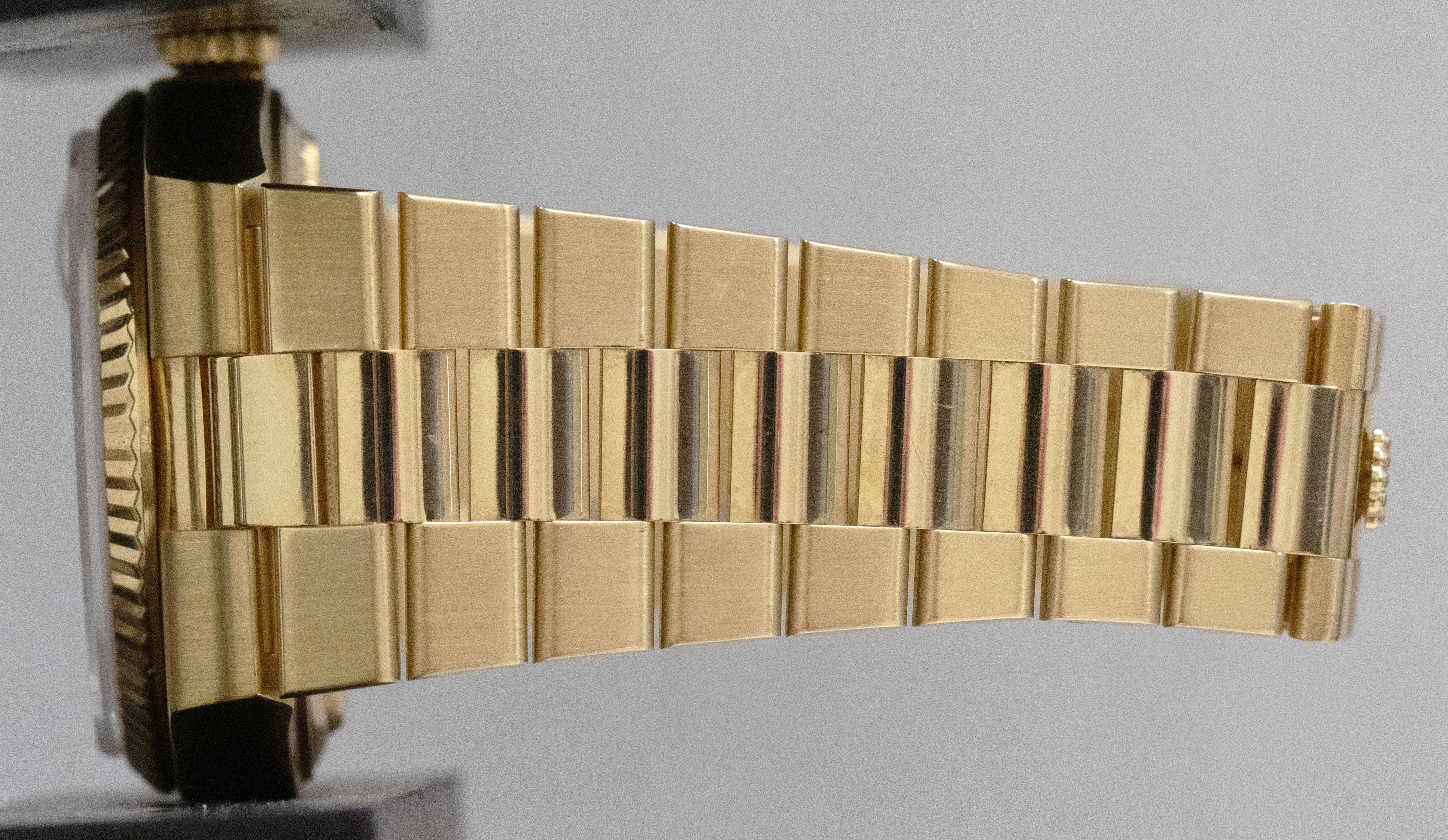 Rolex OysterQuartz Day-Date President Champagne 18K Yellow Gold 36mm Watch 19018 - Image 9