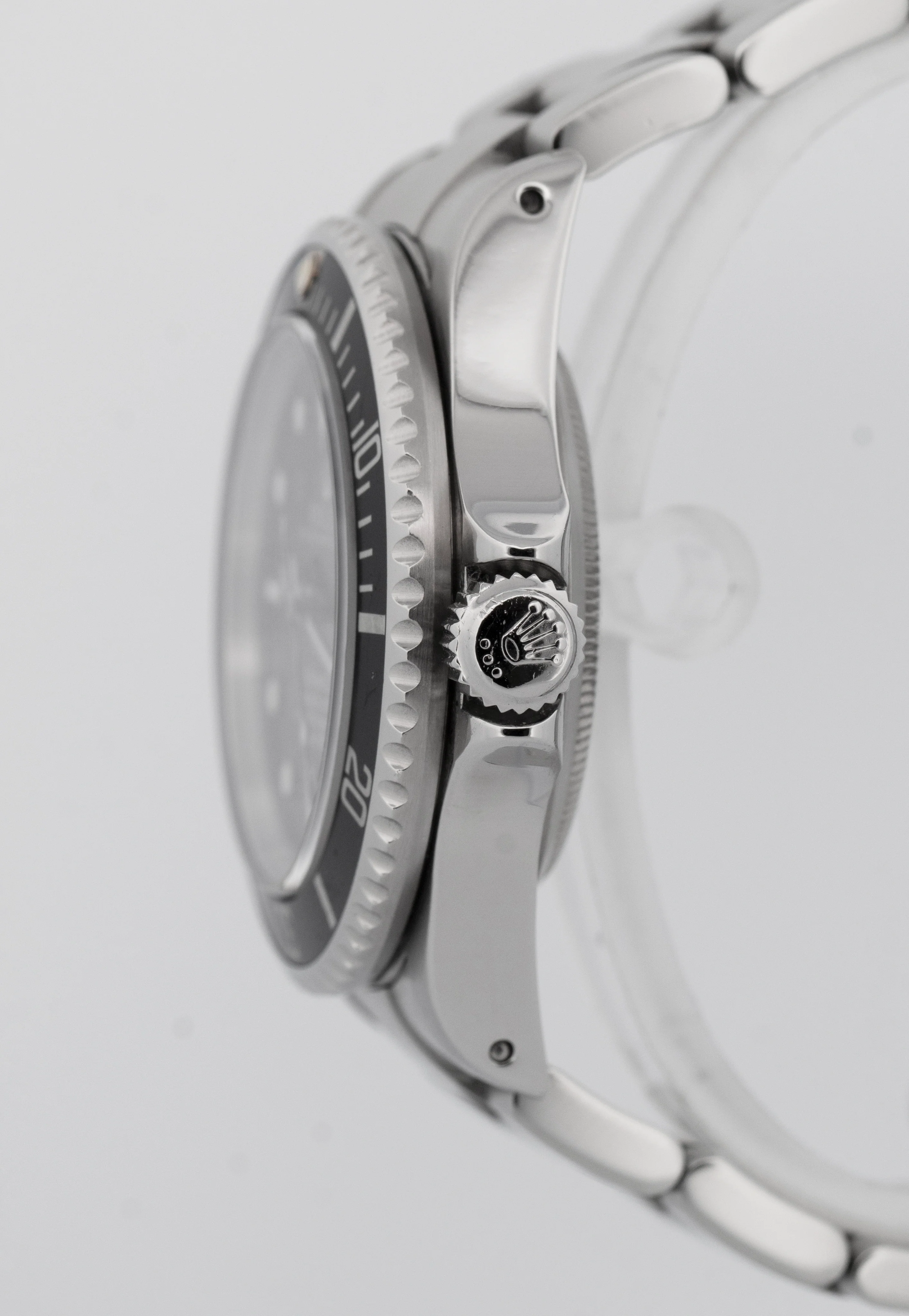Rolex Sea-Dweller 16600 40mm Black Oyster Stainless Steel Date Dive Watch - Image 3