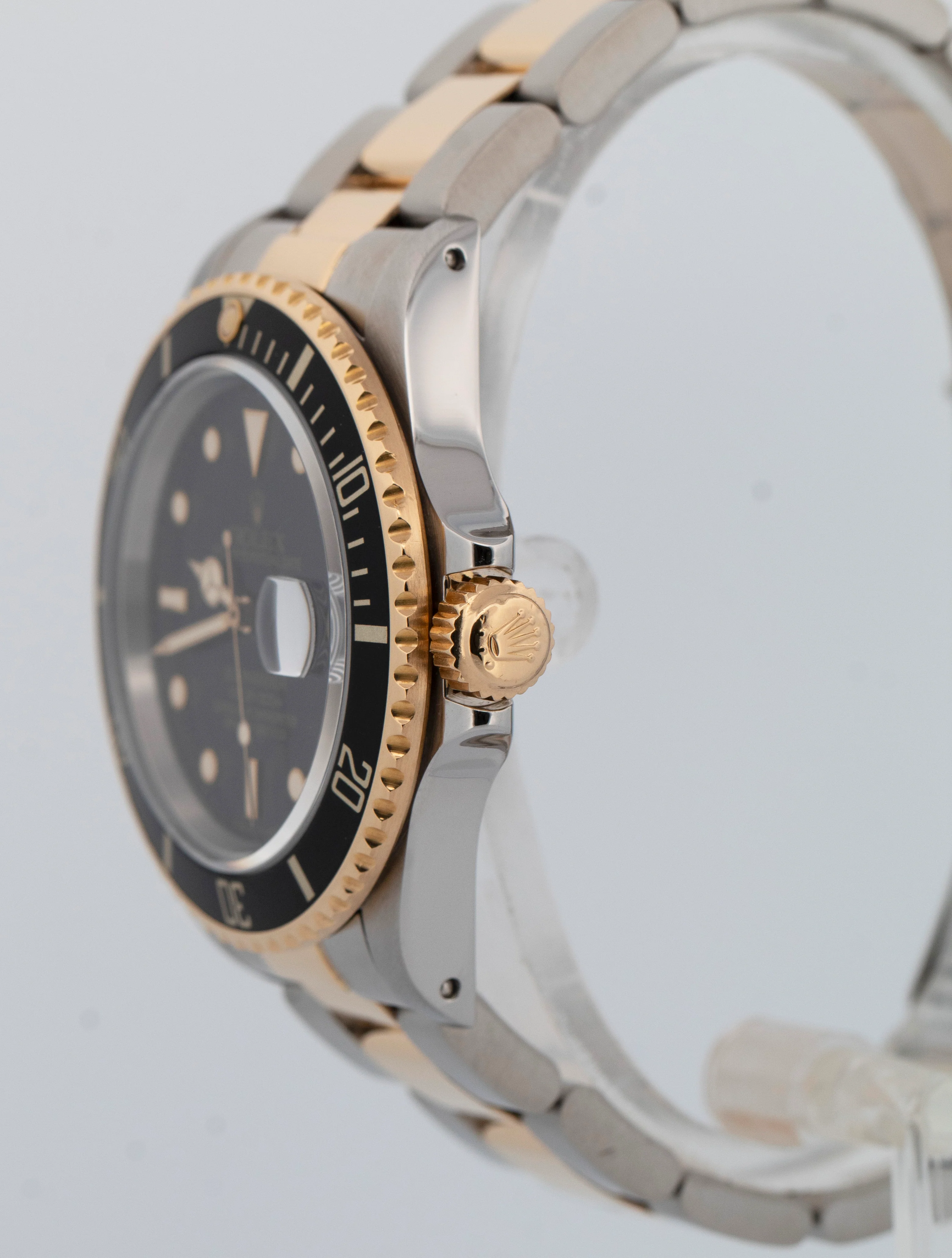 Rolex Submariner Date 18K Yellow Gold Black Stainless Steel 40mm 16803 Watch - Image 3