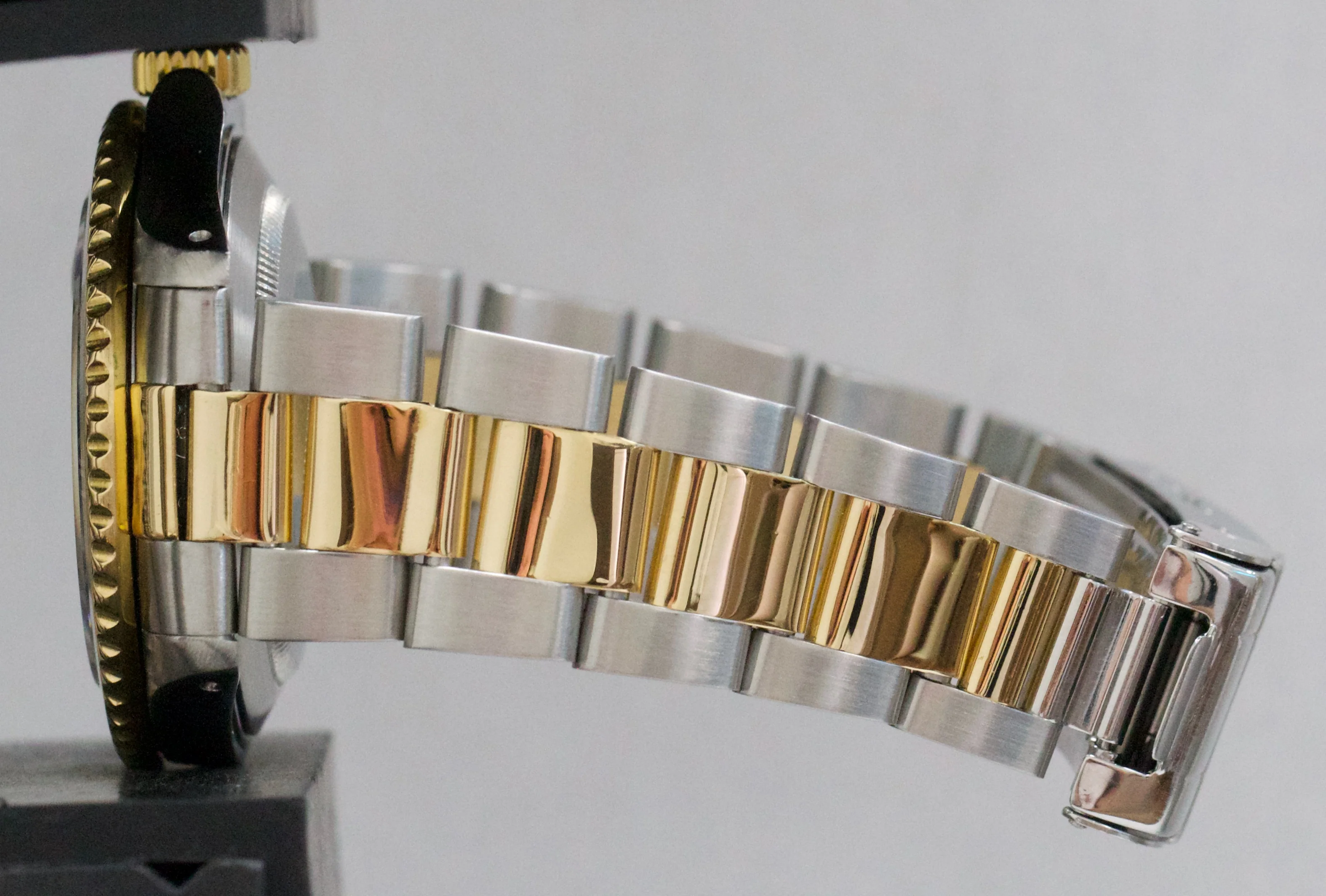 Rolex Submariner Date 40mm BLACK 18K Yellow Gold Stainless Steel 16613 Watch - Image 11