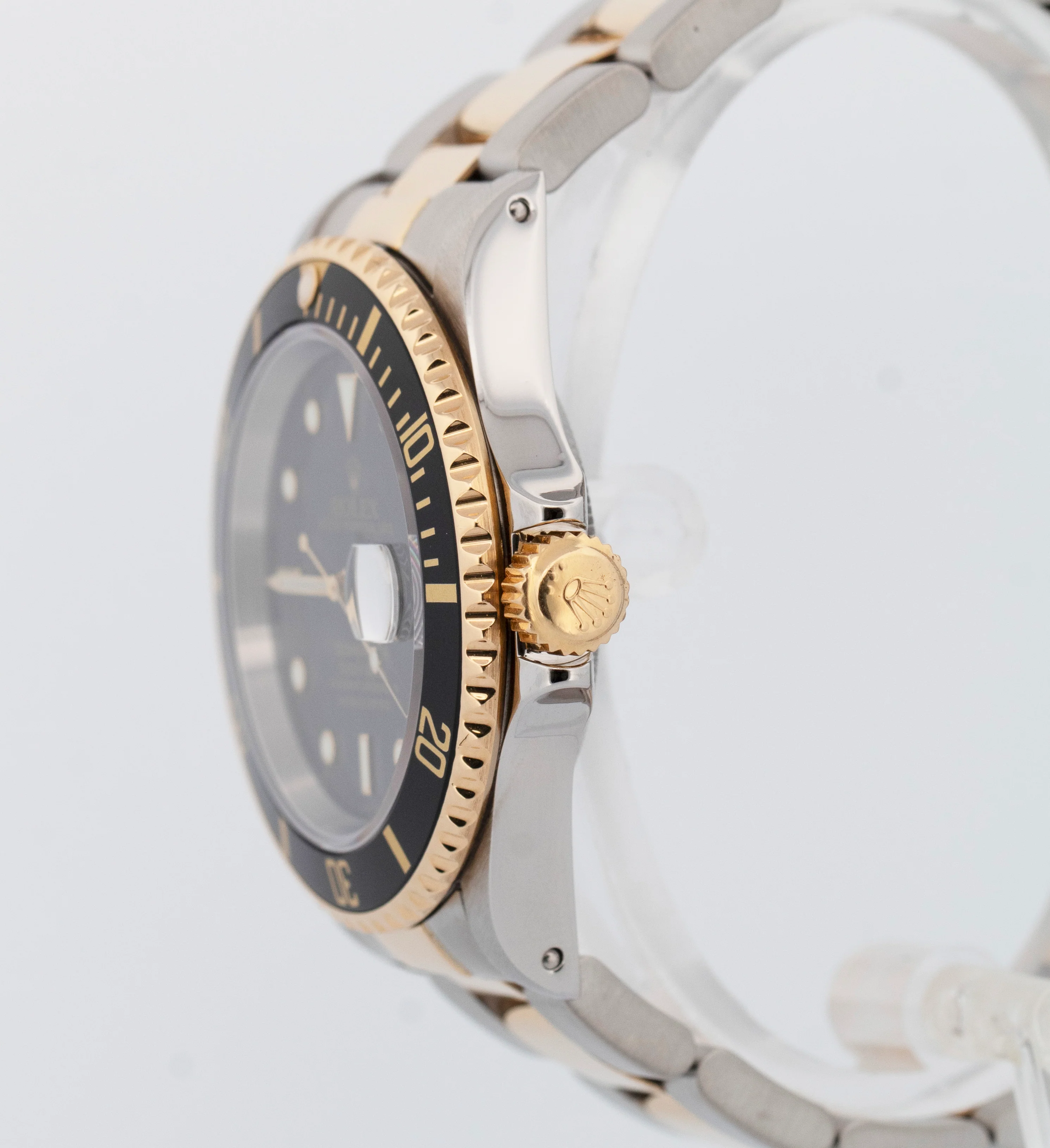 Rolex Submariner Date 40mm BLACK Two-Tone 18K Yellow Gold Steel 16613 LN Watch - Image 3