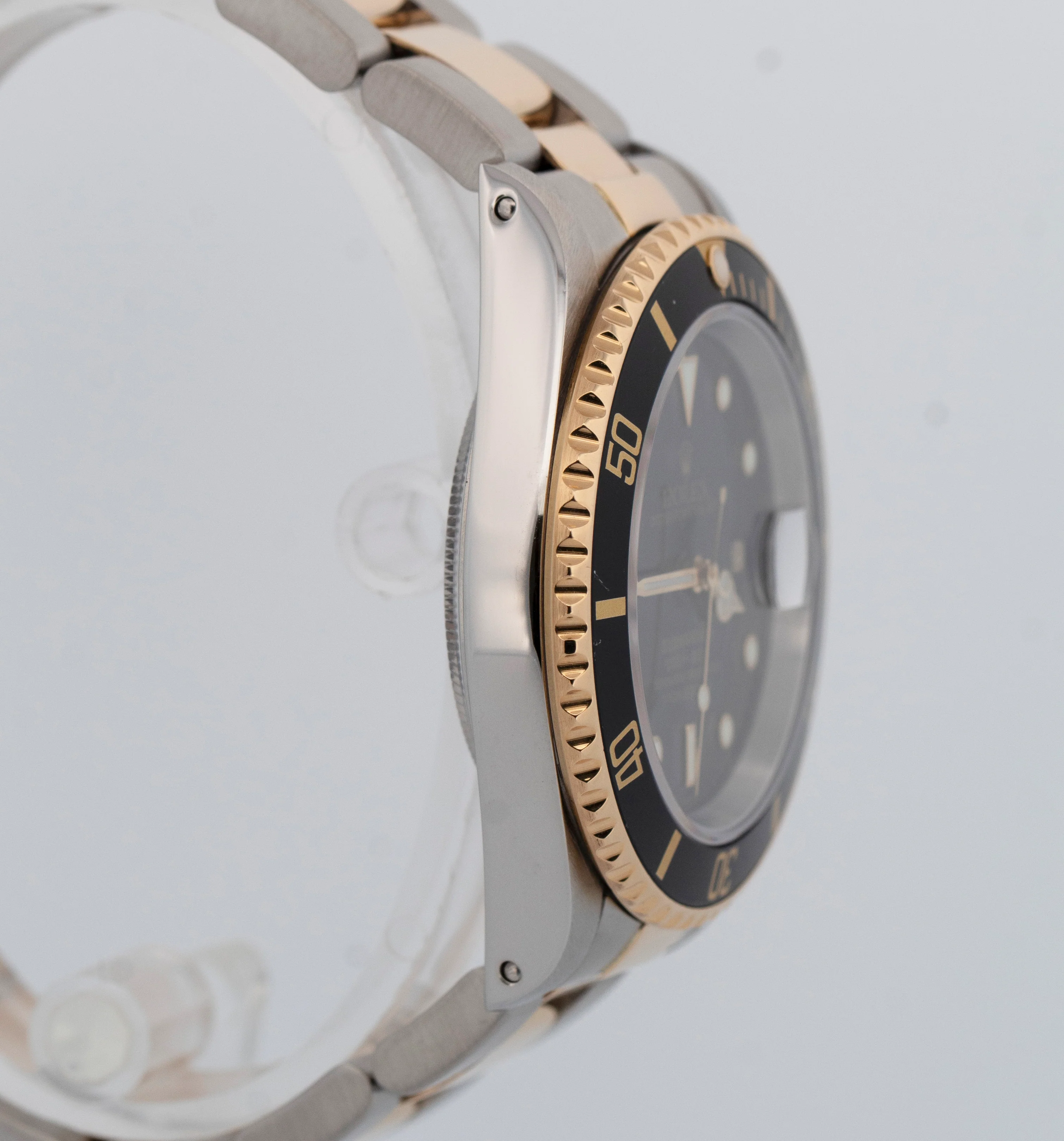 Rolex Submariner Date 40mm BLACK Two-Tone 18K Yellow Gold Steel 16613 LN Watch - Image 4