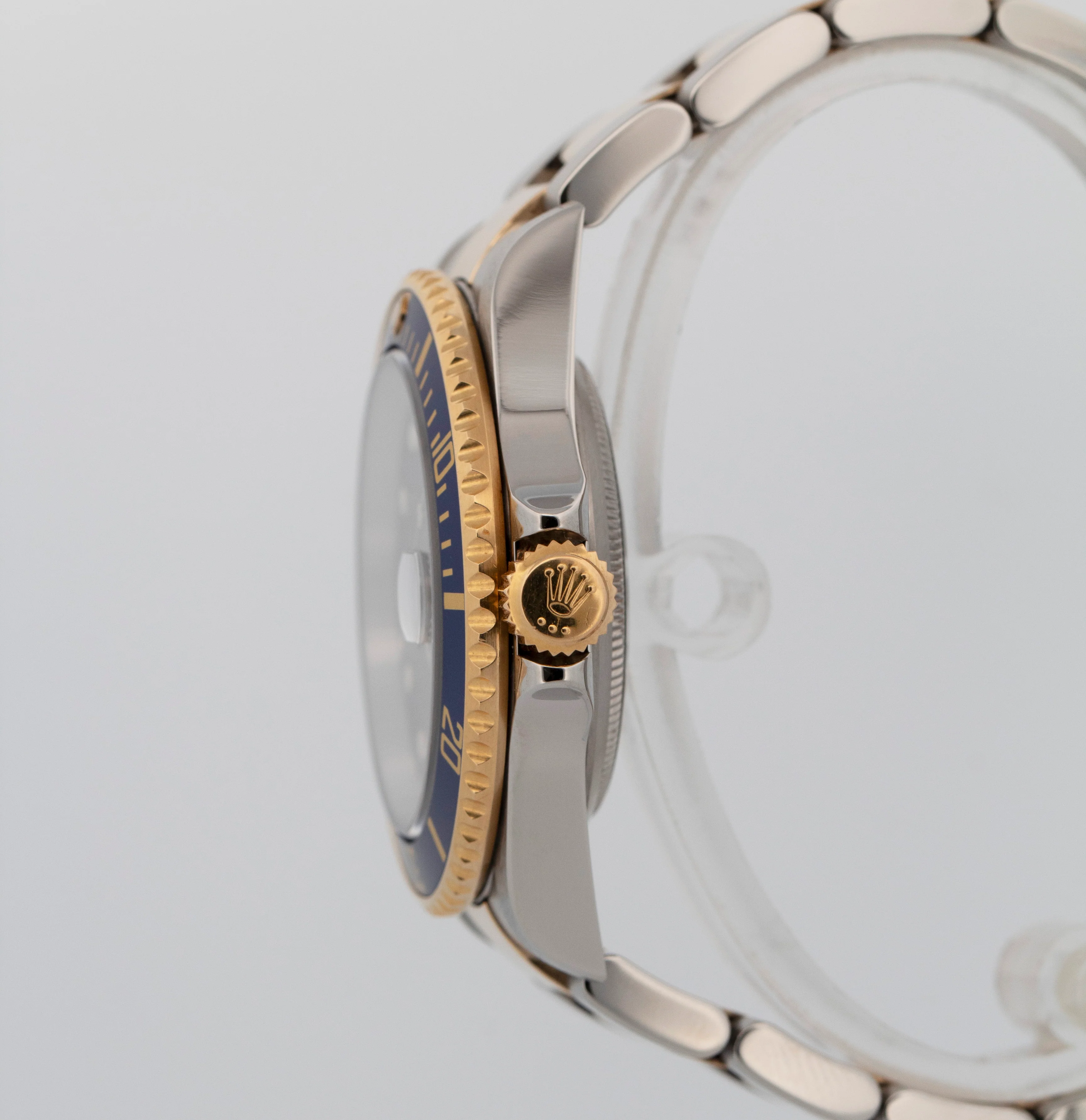 Rolex Submariner Date 40mm BLUE 18K Gold No-Holes GOLD BUCKLE Steel 16613 Watch - Image 3