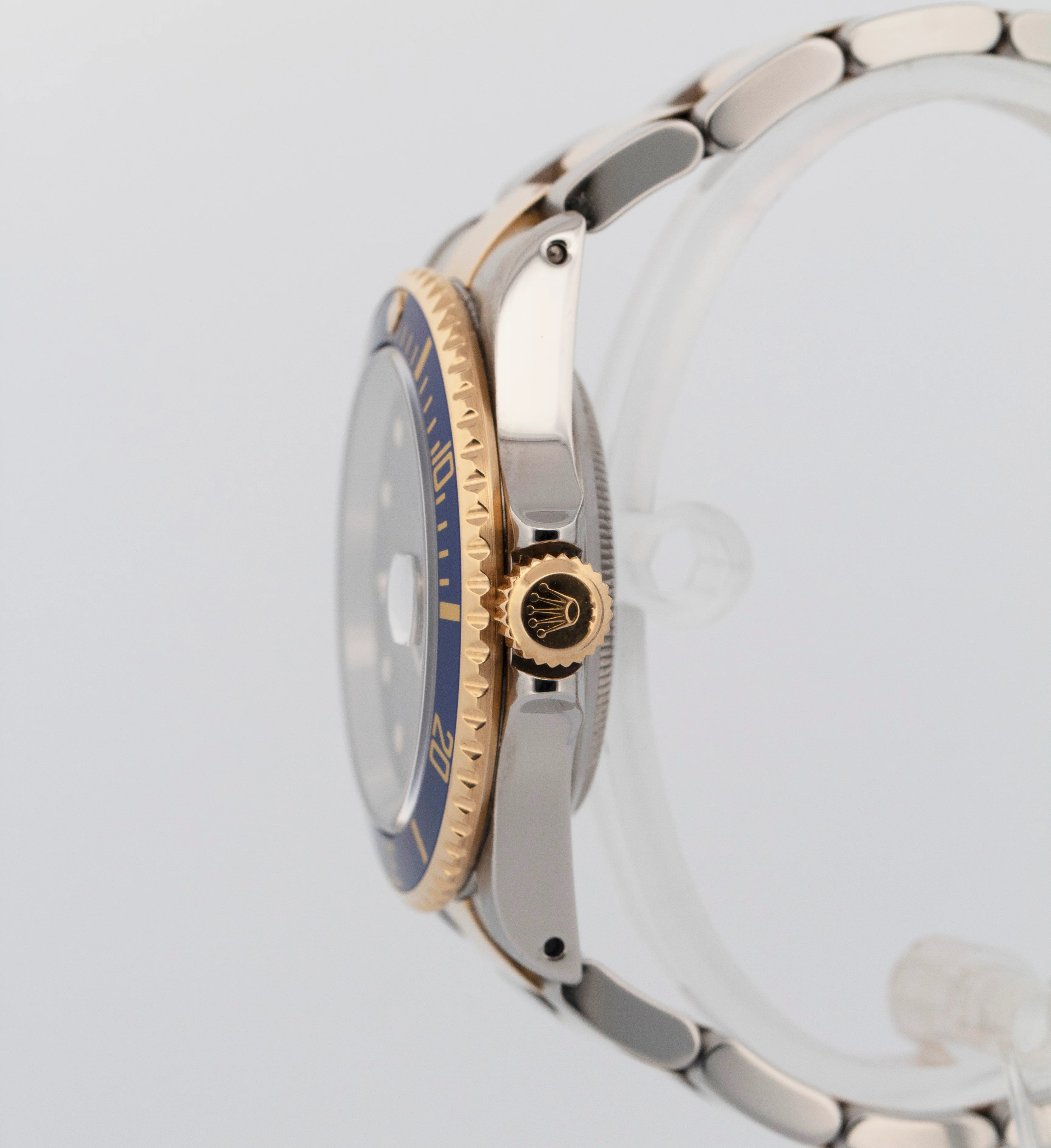 Rolex Submariner Date 40mm BLUE 18K Yellow Gold GOLD BUCKLE Steel 16613 Watch - Image 3